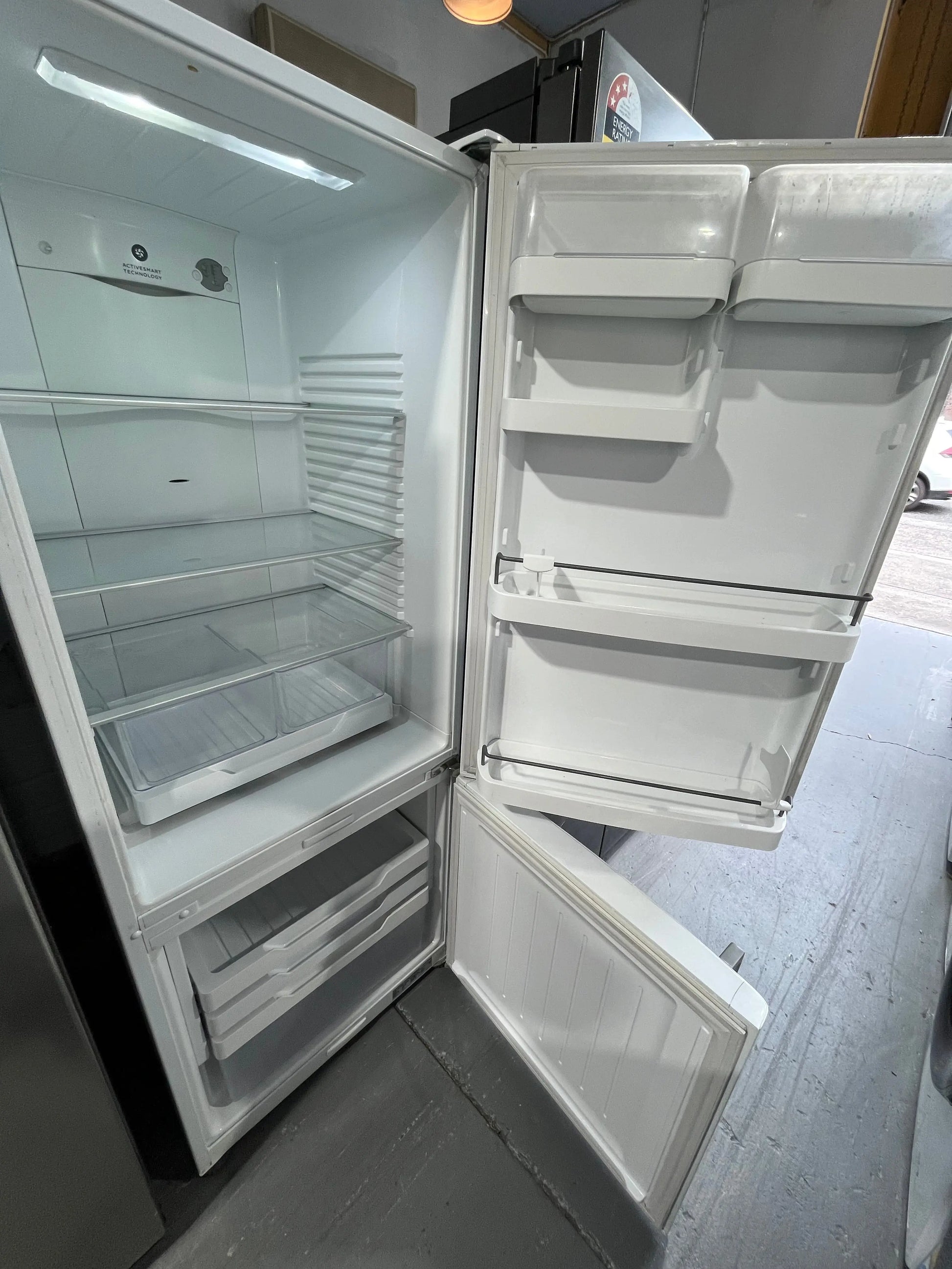 Refurbished fisher and paykel 400L fridge freezer | ALEXANDRIA