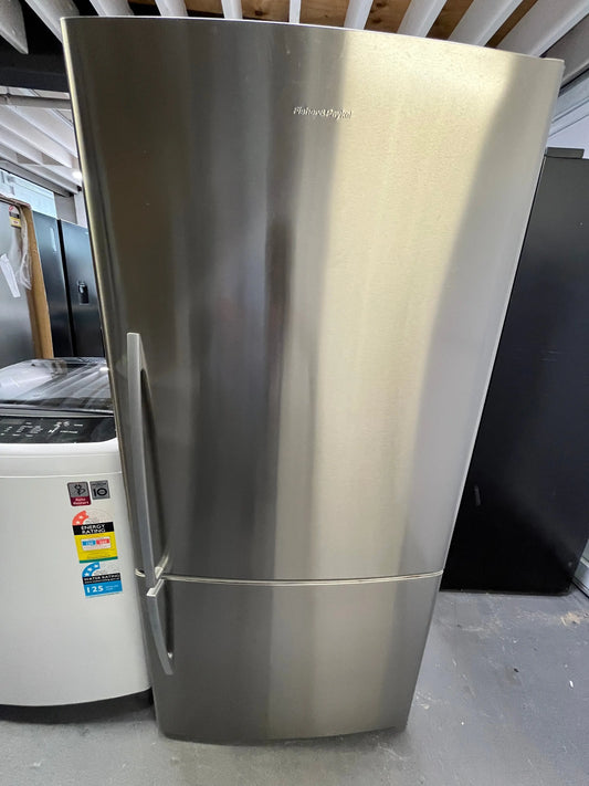 Refurbished fisher and paykel 519L fridge freezer | ALEXANDRIA