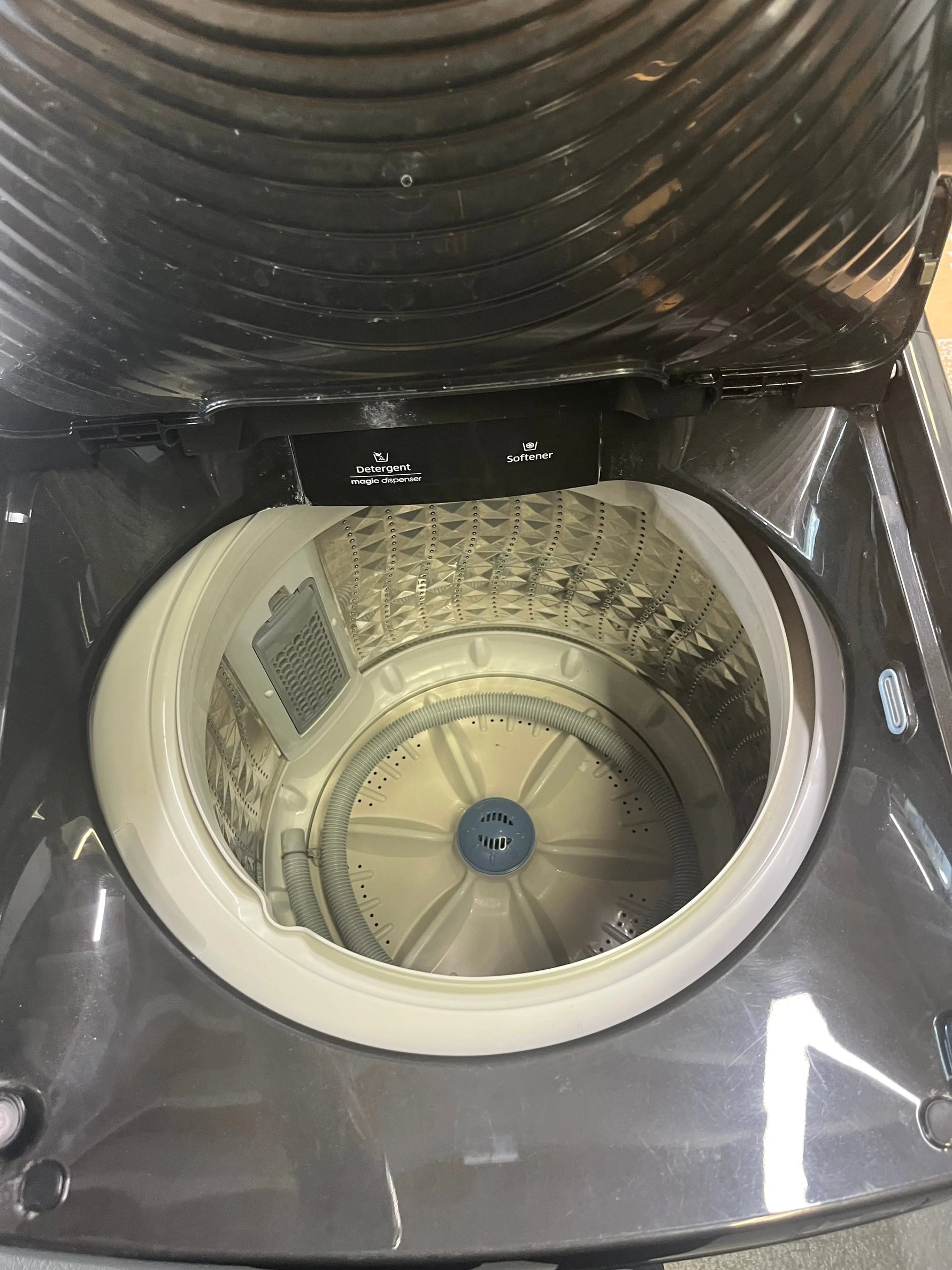 RefurbishedSamsung WA85N6750BV 8.5kg Top Load Washing Machine – 8.5 kg Activ DualWash™ Top Loader, 720 RPM, Black Stainless | ALEXANDRIA