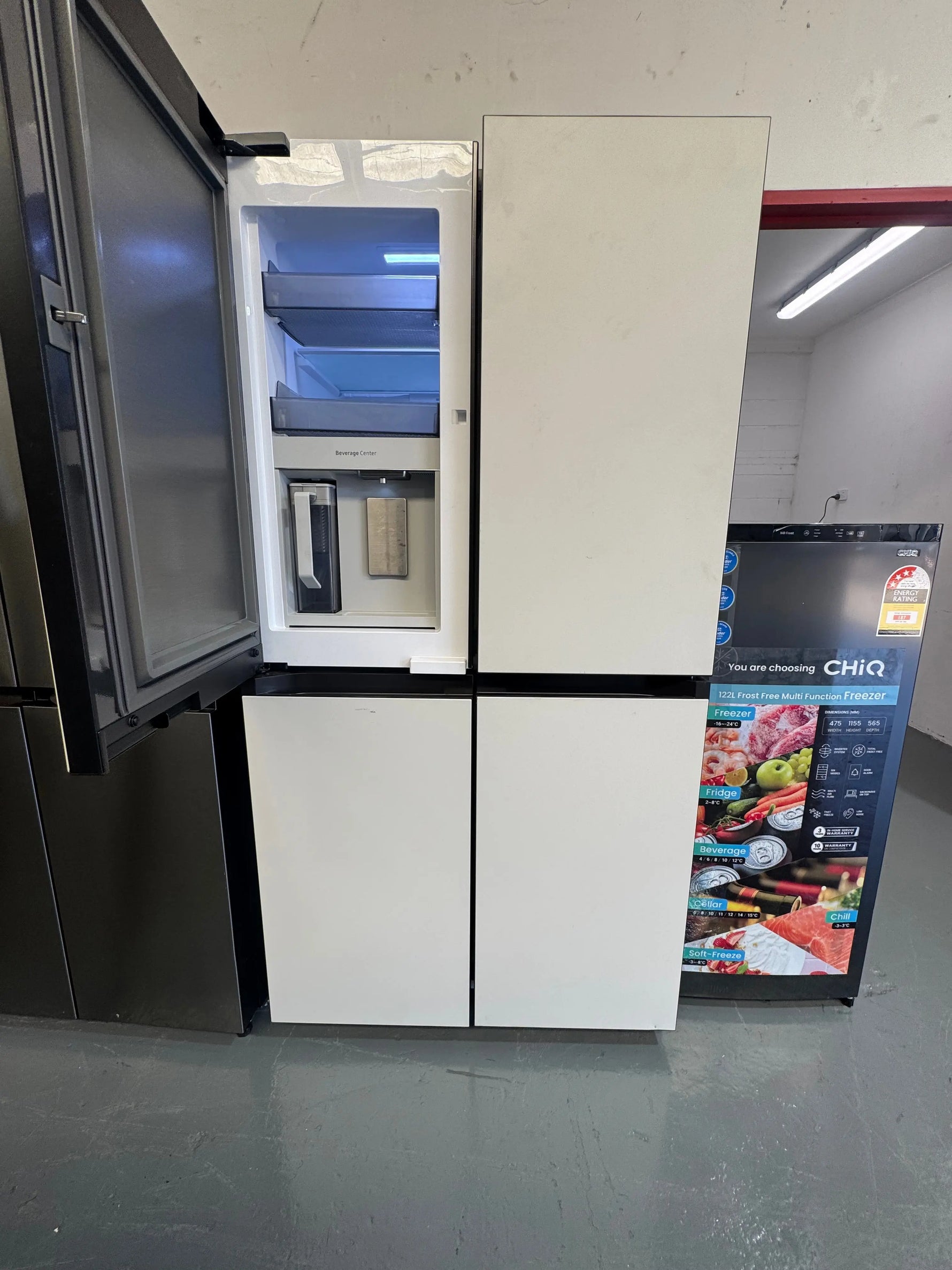 SAMSUNG 648L BESPOKE COTTA WHITE FRENCH DOOR REFRIGERATOR WITH INTERNAL BEVERAGE CENTRE™ SRFX7600W | SYDNEY