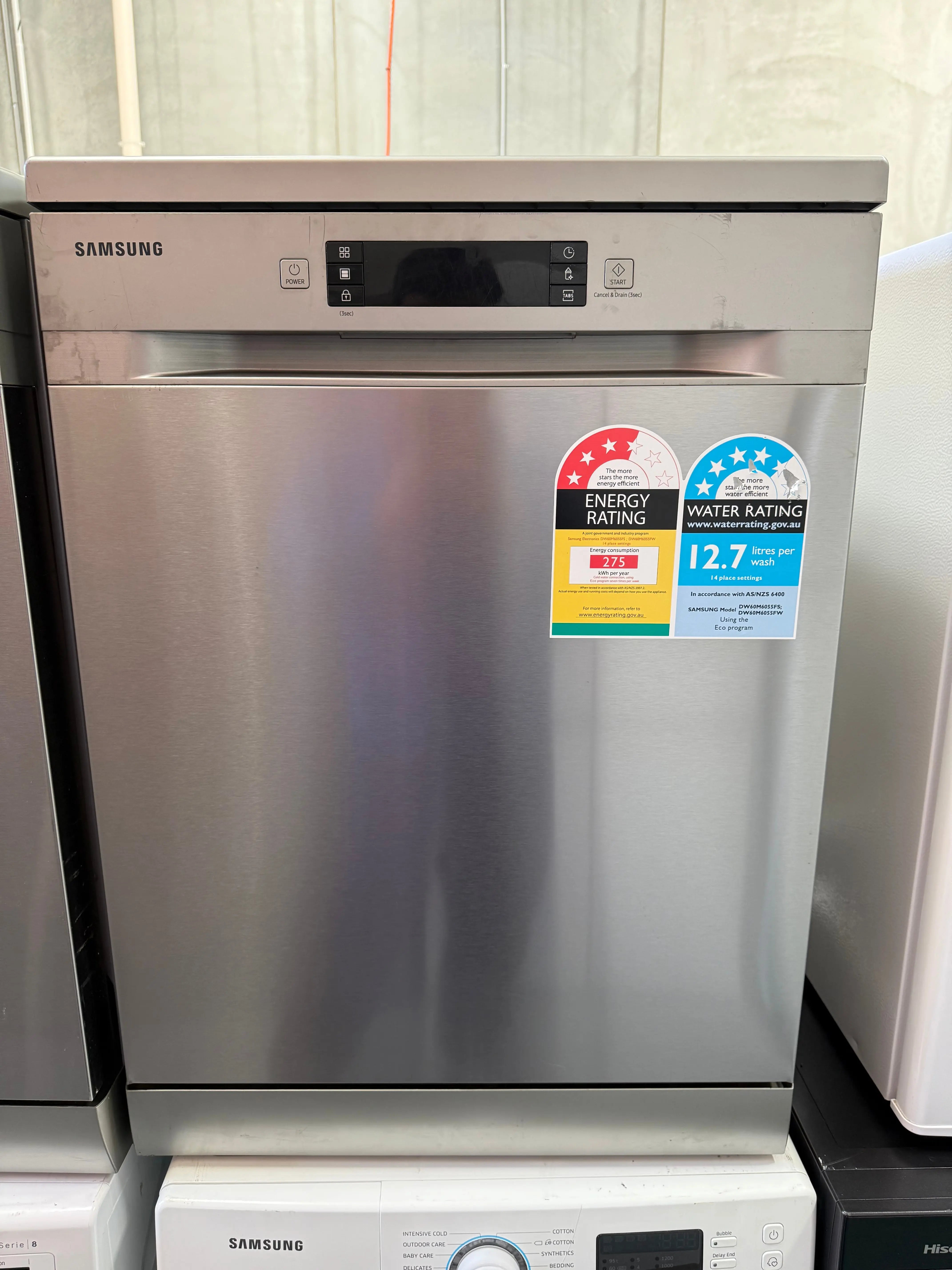 Samsung 14 Place Setting Dishwasher – Refurbished | DW60M6055FW | Lucky white goods