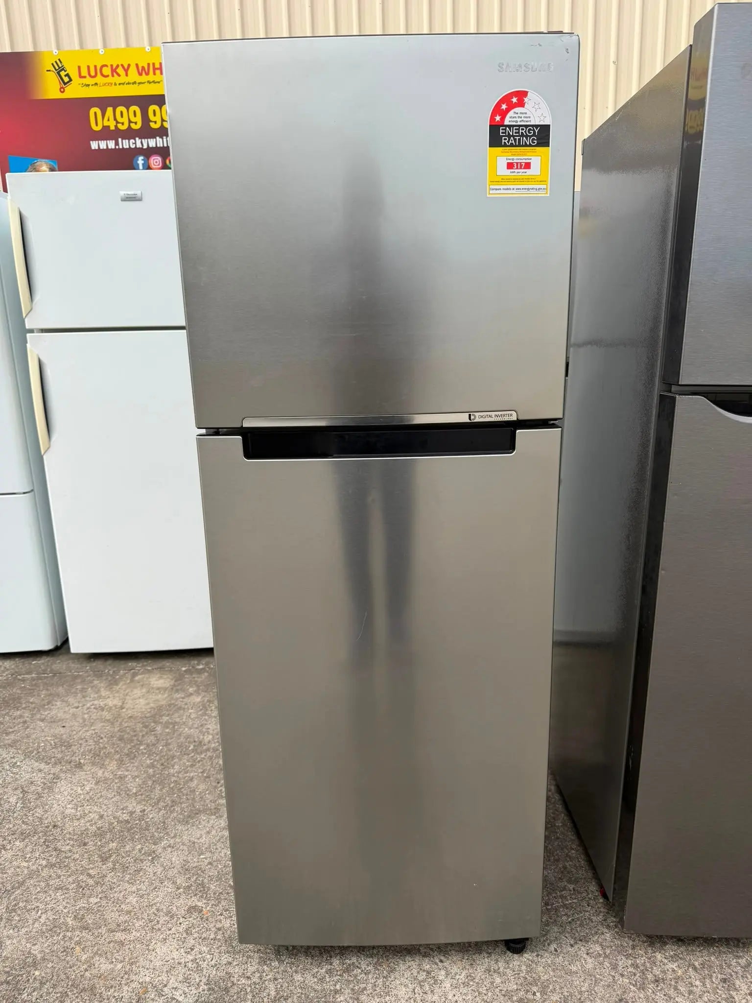 Samsung 320L Fridge Freezer – Refurbished