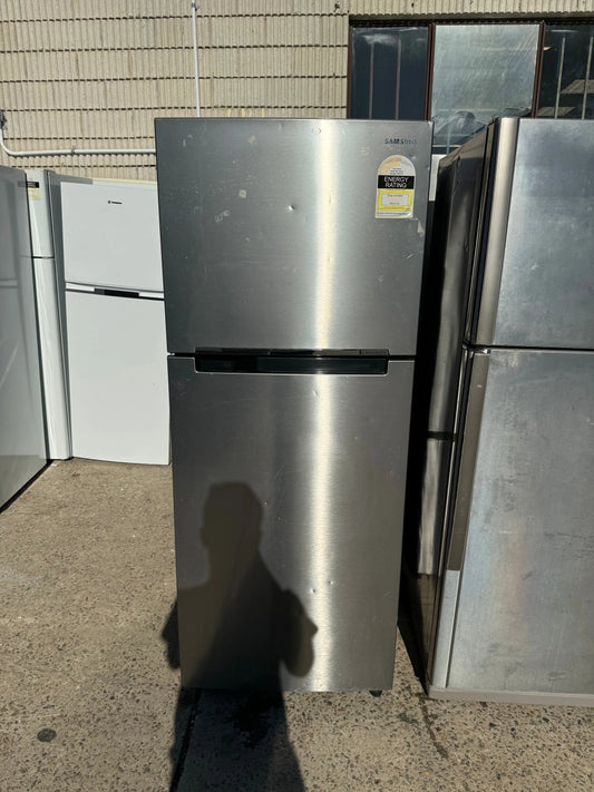 Samsung 393 litres fridge freezer | SYDNEY