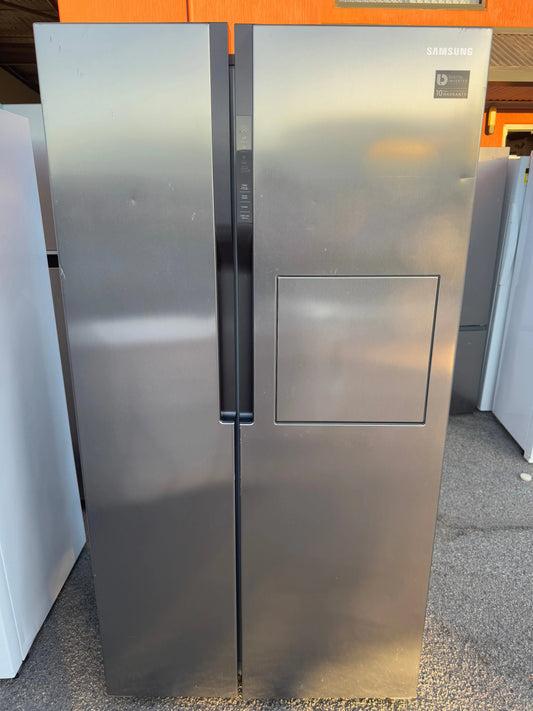 Samsung 603 litres fridge freezer | PERTH