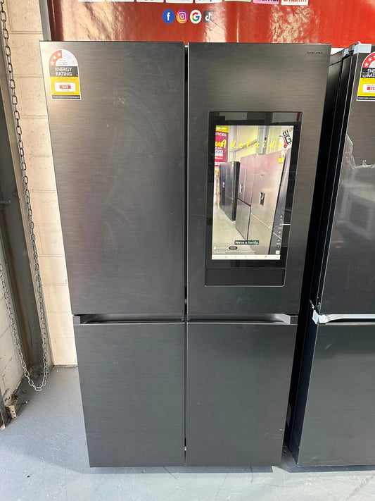 Samsung 636 ltr family hub quad door fridge freezer Model no -SRF9400BFH | SYDNEY
