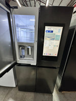 Samsung 636L AI Family Hub French Door Refrigerator / Freezer – Near New | ADELAIDE