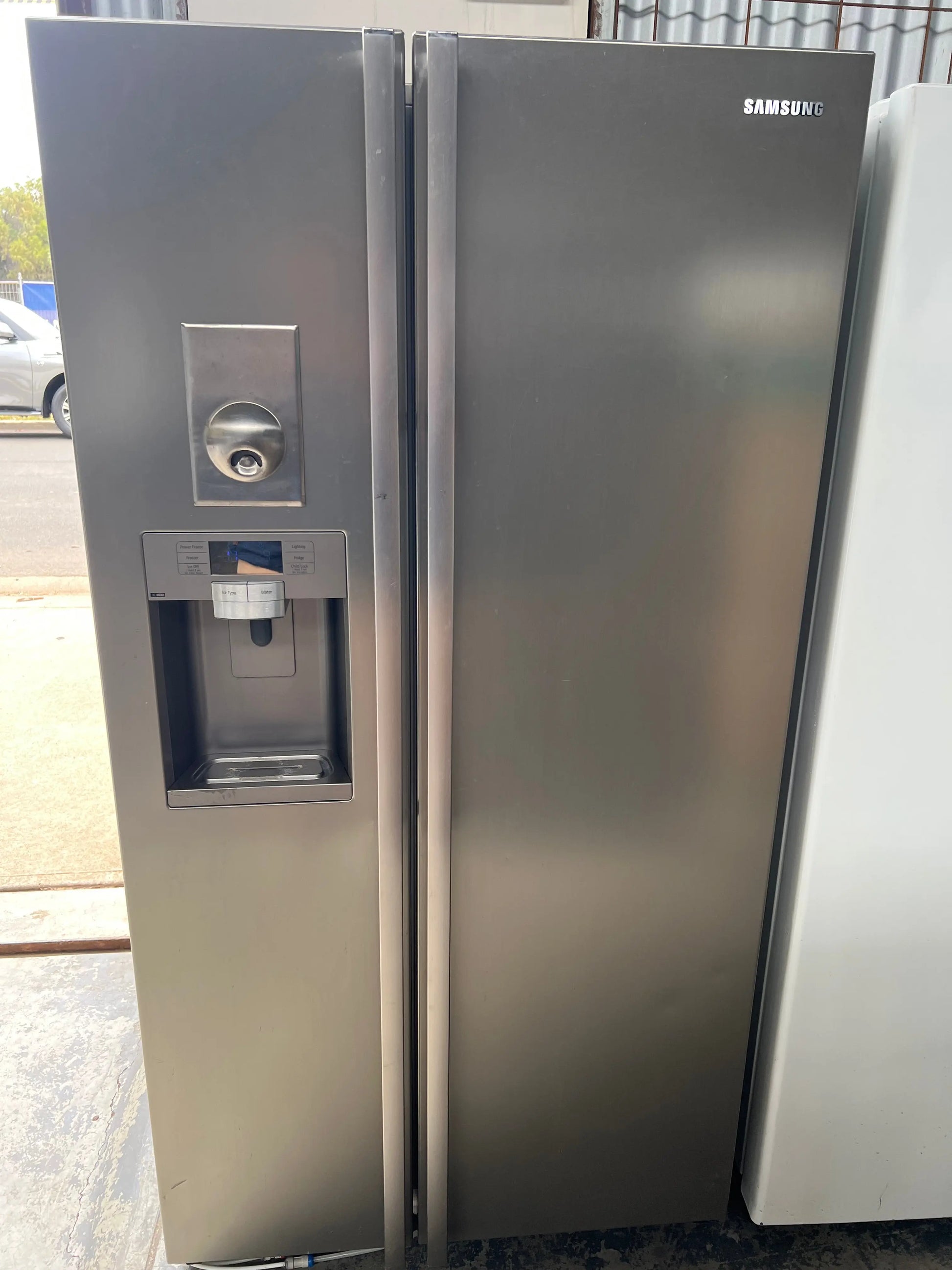 Samsung 691 litres fridge freezer | ADELAIDE