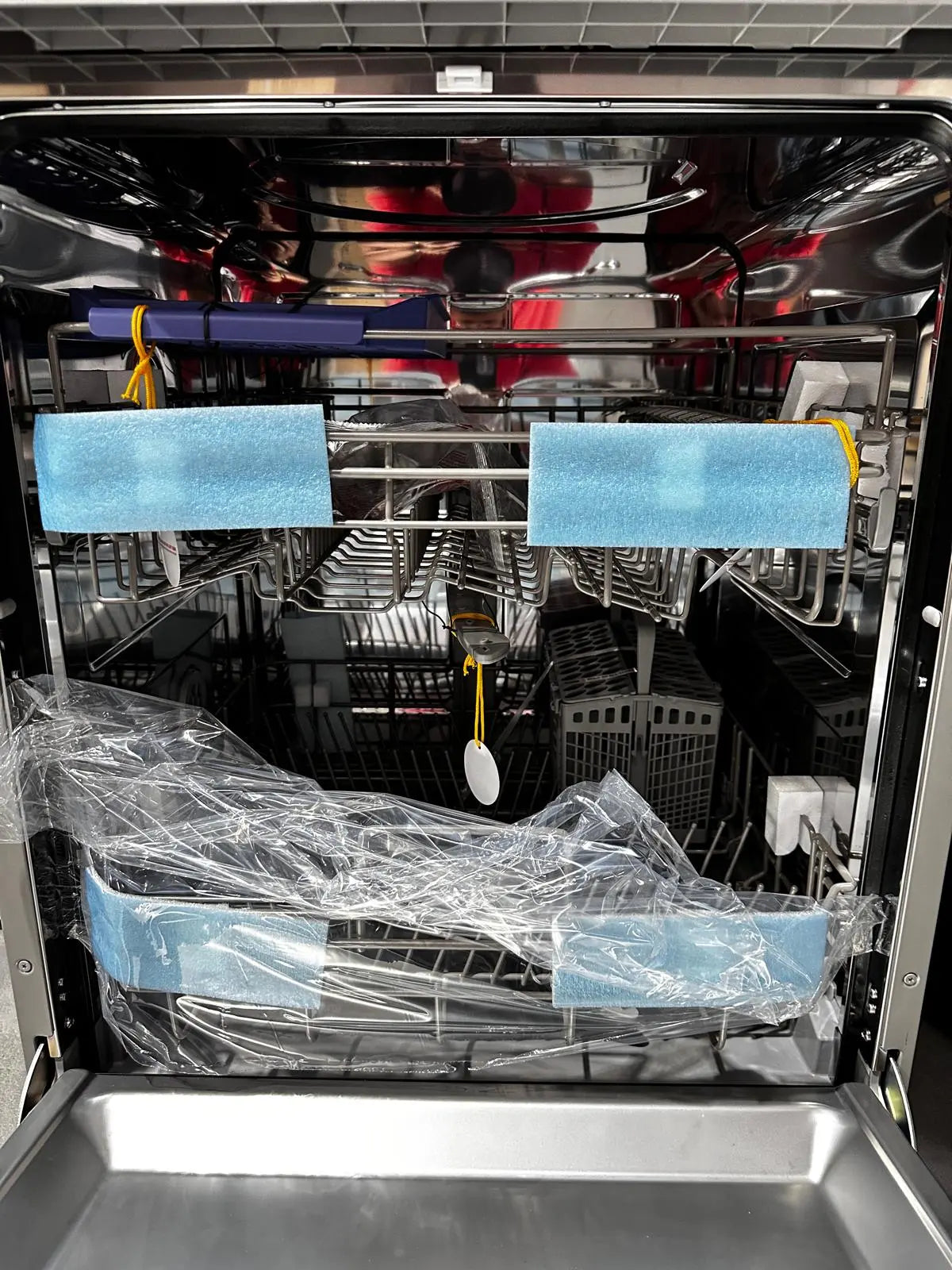 Sterling 14 Place Settings Dishwasher – Factory Seconds | ADELAIDE