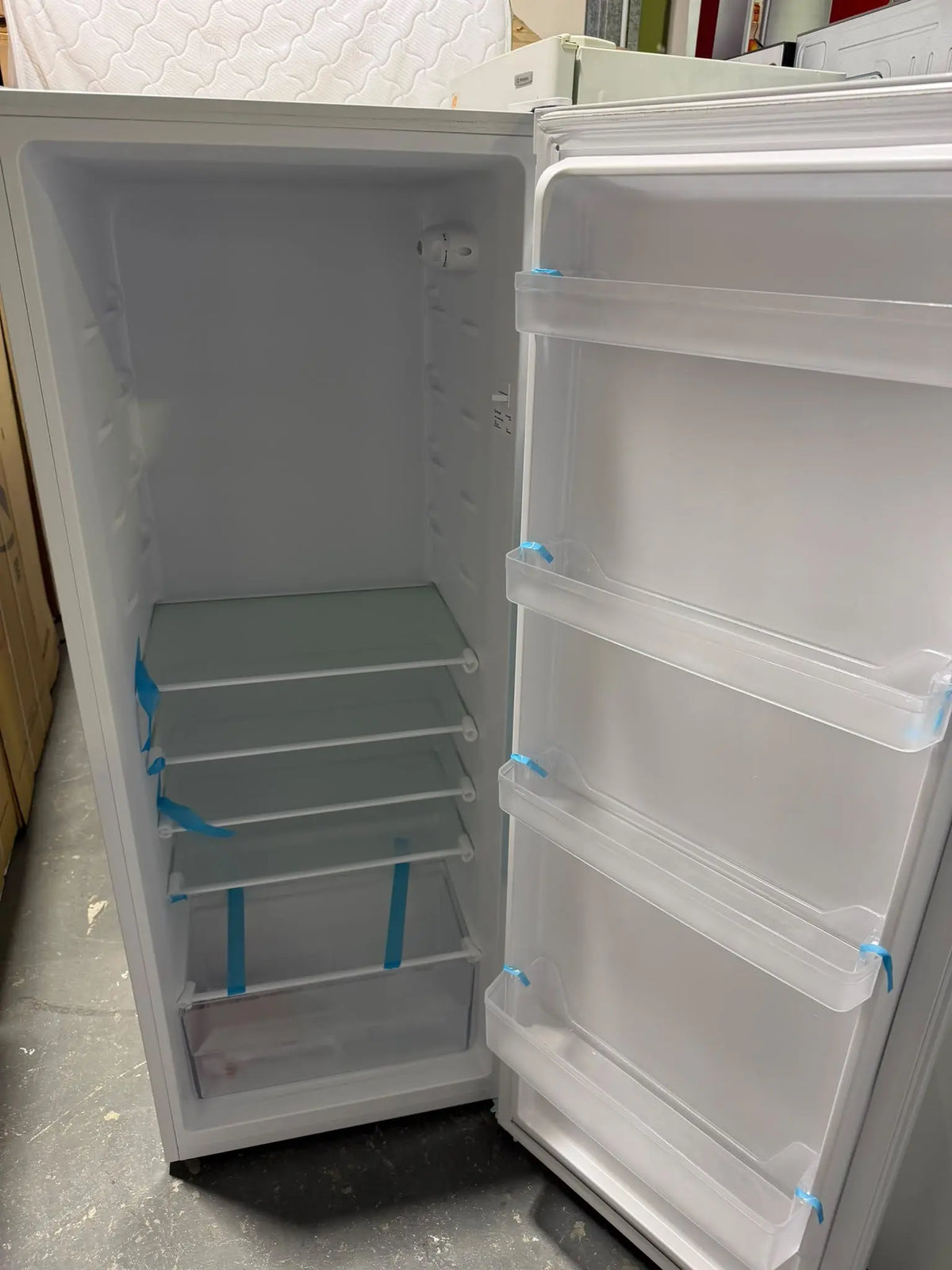 Stirling 242L Upright Hybrid Fridge/Freezer – Factory Second | BRISBANE