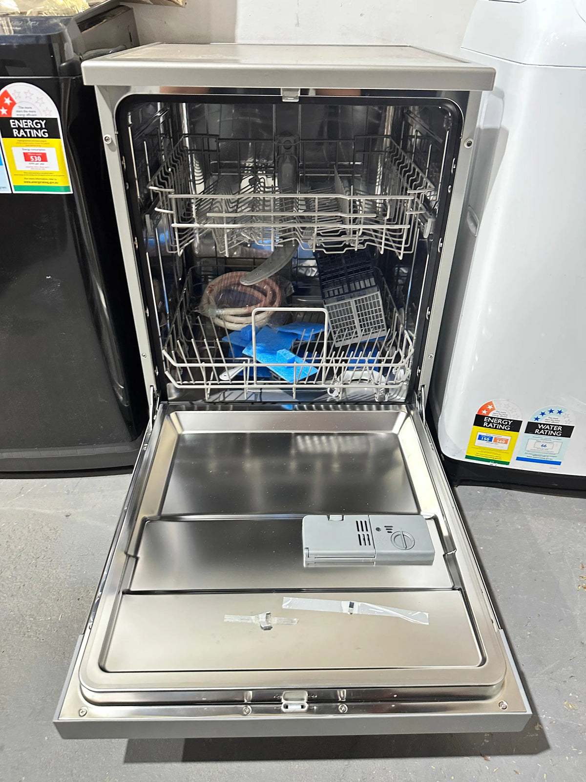 Stirling Freestanding Stainless Steel Dishwasher – Factory Second | ADELAIDE