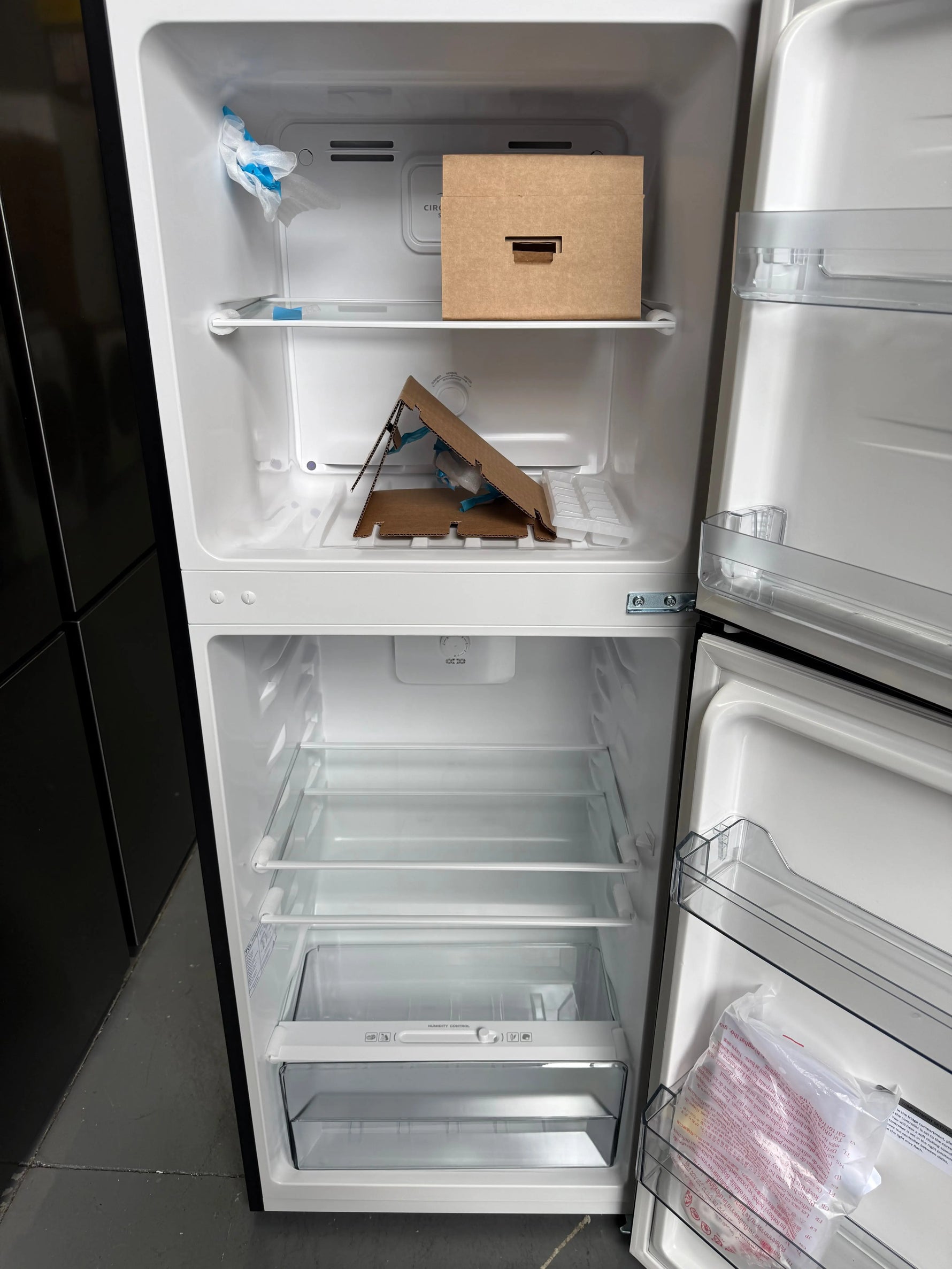 TCL 220L Top Mount Fridge – Factory Seconds | P220TMB | MELBOURNE