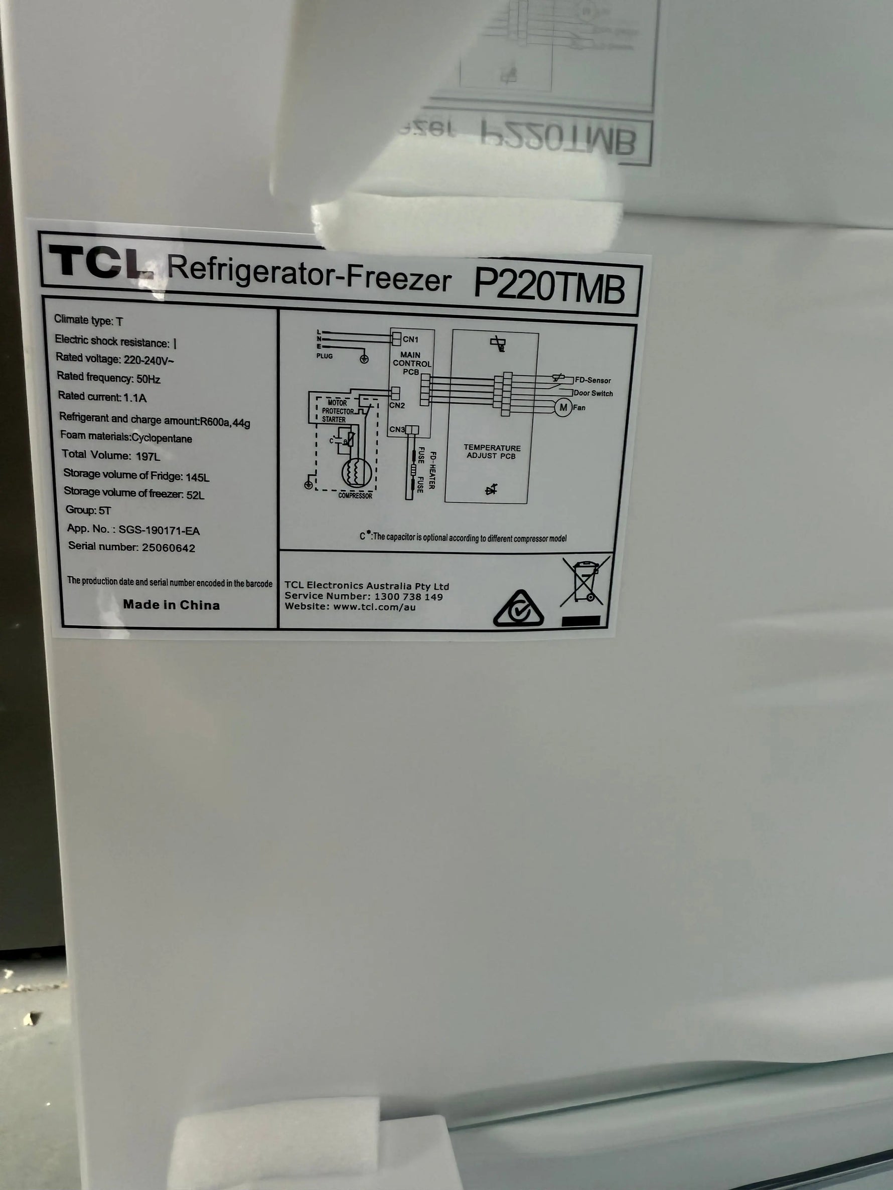 TCL 220L Top Mount Fridge – Factory Seconds | P220TMB | MELBOURNE