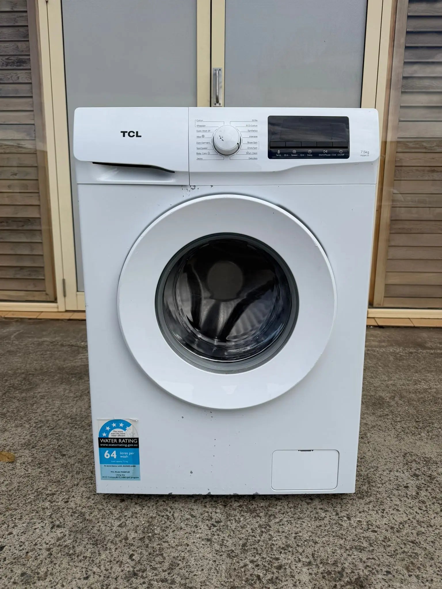 TCL 7.5kg Front Load Washing Machine – Refurbished | BRISBANE