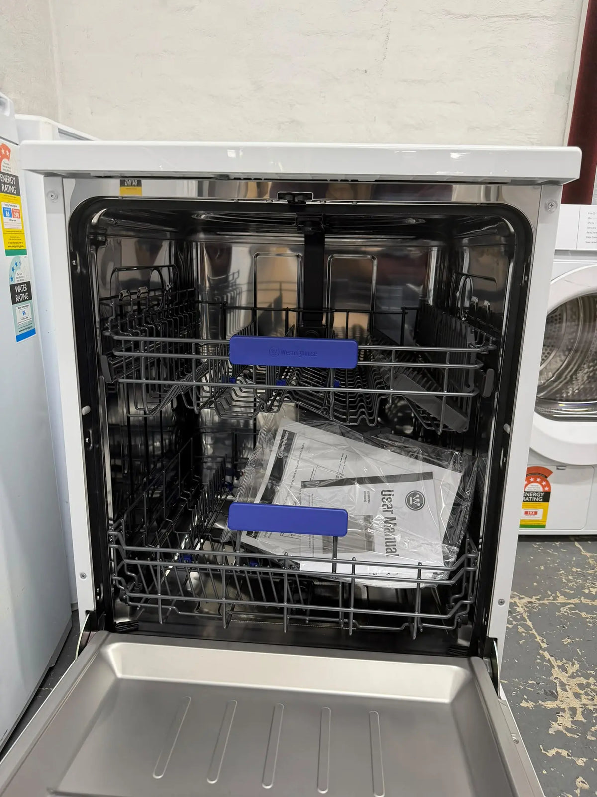 Westinghouse 14 Place Setting Freestanding Dishwasher – Factory Second | RESERVOIR