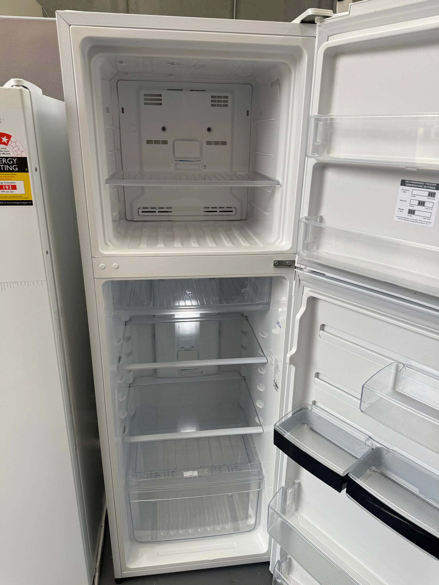 Westinghouse 280L Top Mount Fridge – Refurbished | WTB2800 | MELBOURNE