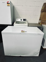 Westinghouse 300L Chest Freezer – Factory Seconds | ADELAIDE