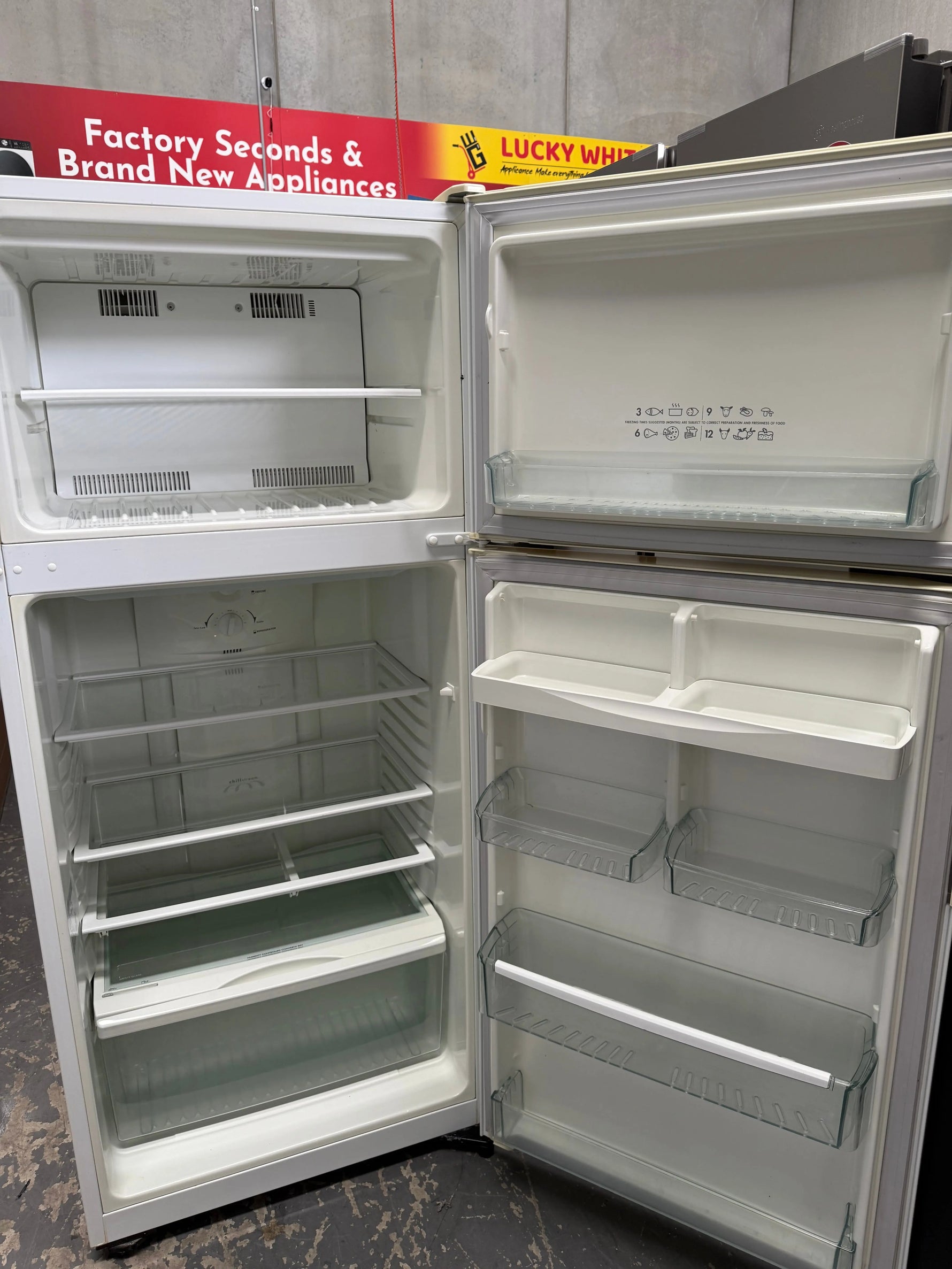 Westinghouse 364L Top Mount Fridge – Refurbished | RJ352V-R | MELBOURNE