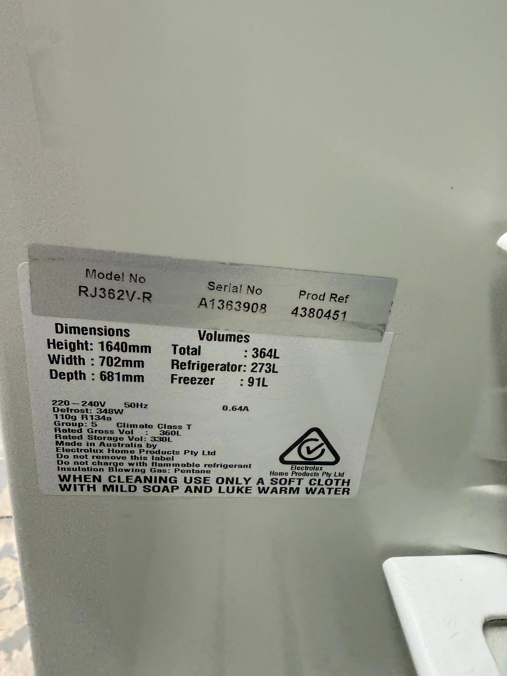 Westinghouse 364L Top Mount Fridge – Refurbished | RJ352V-R | MELBOURNE