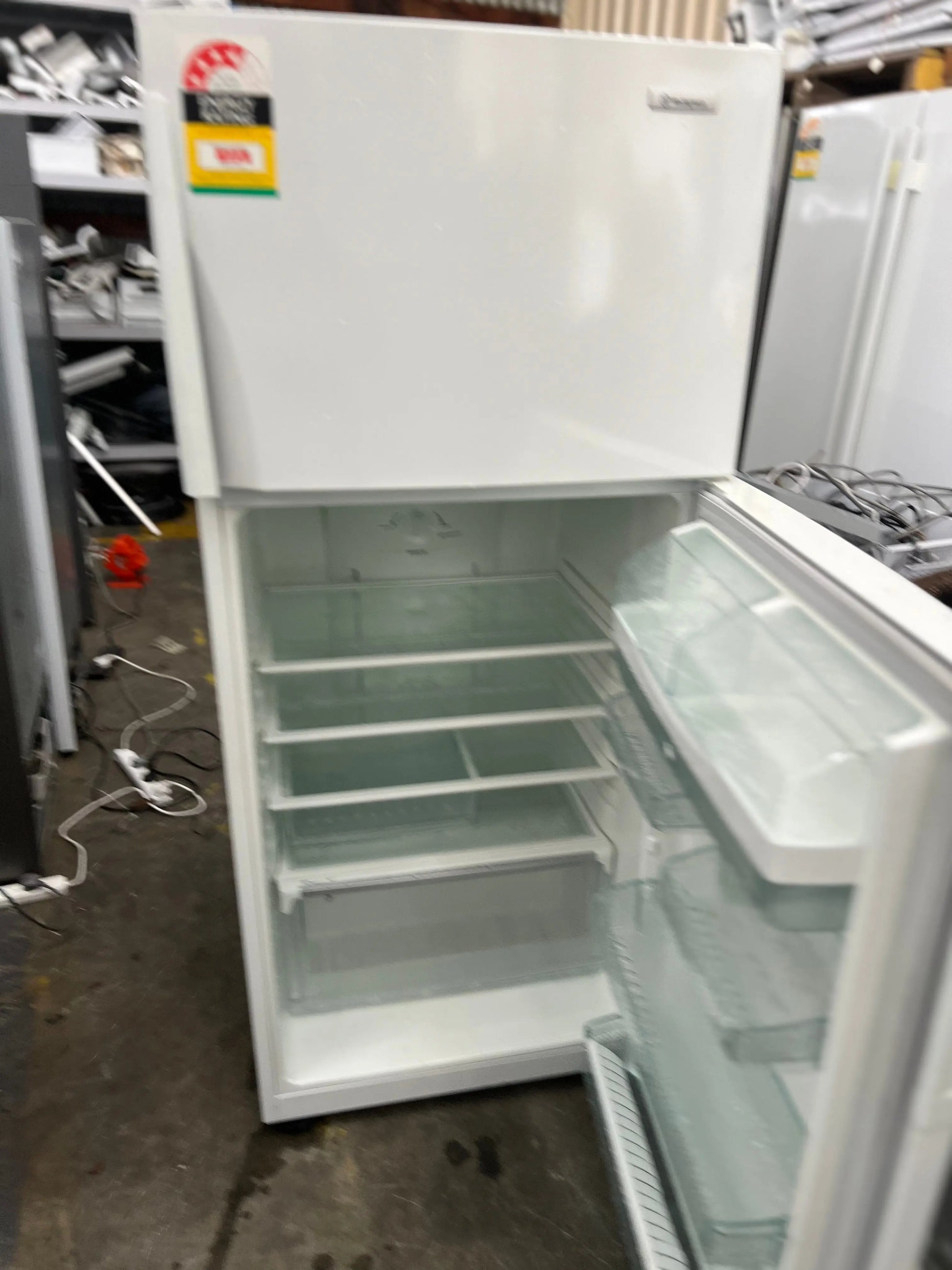 Westinghouse 420 litres fridge freezer | ADELAIDE