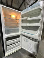 Westinghouse 420L Bottom Mount Fridge Freezer – Refurbished | PERTH
