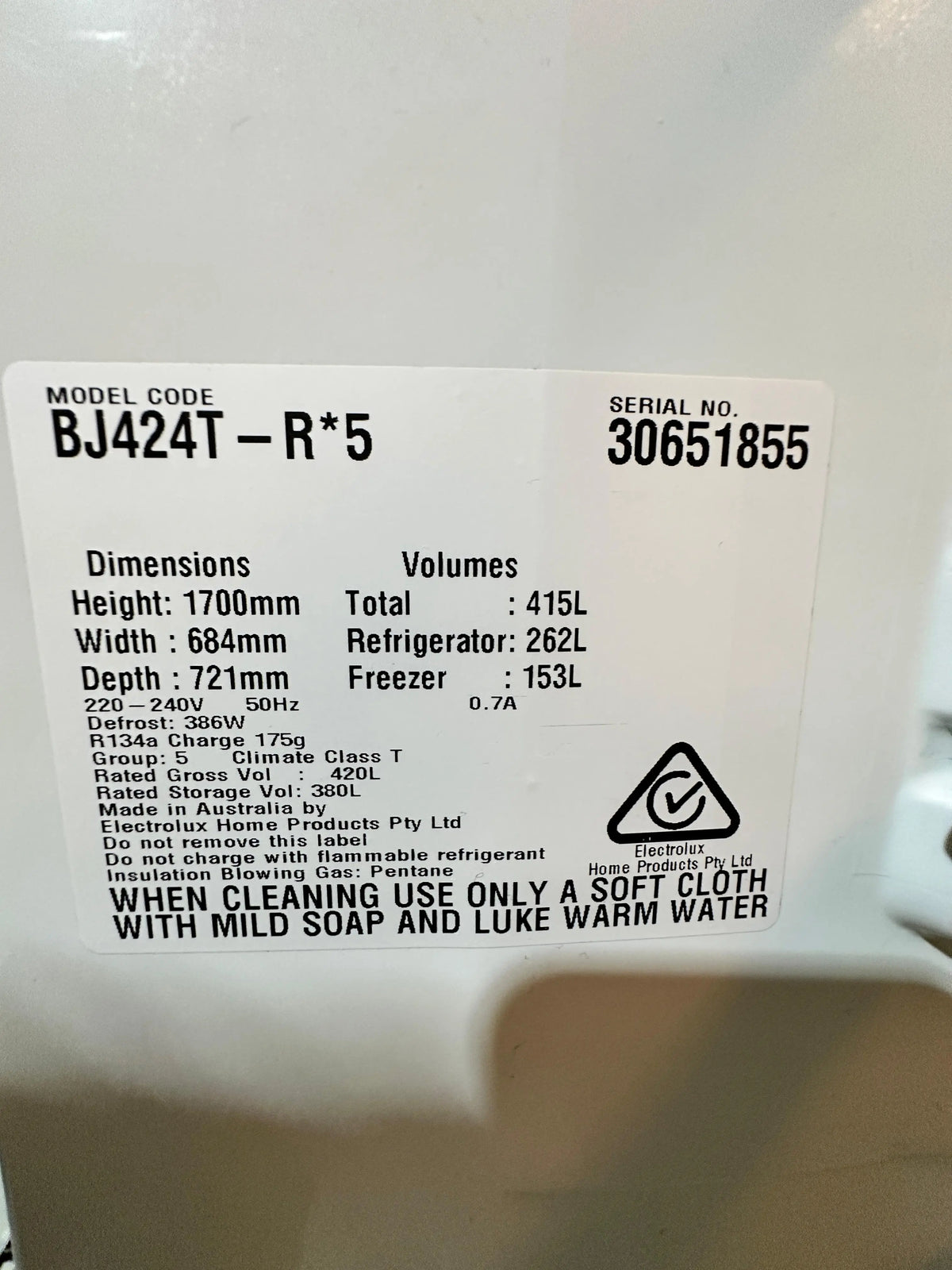 Westinghouse 420L Bottom Mount Fridge Freezer – Refurbished | PERTH