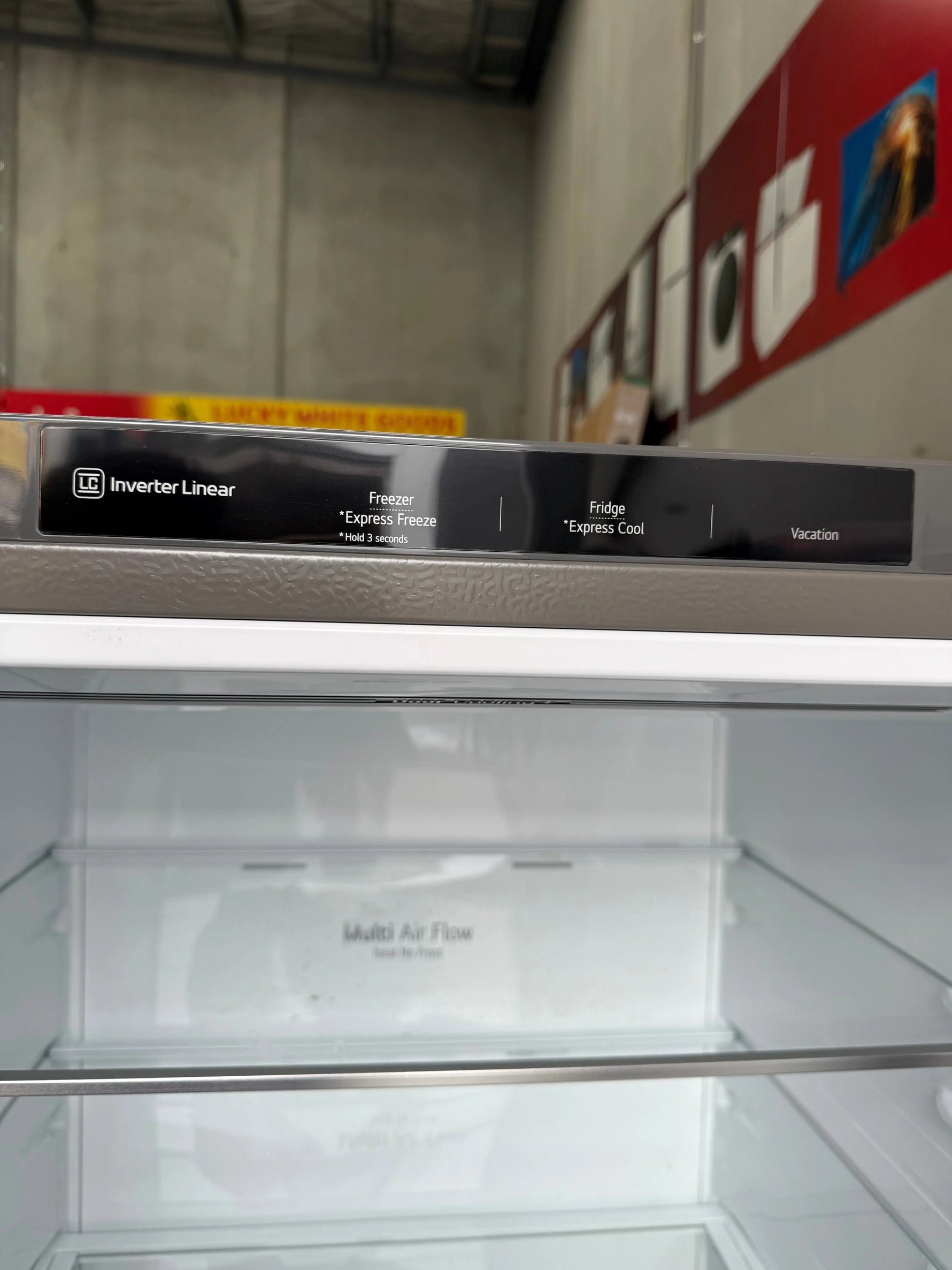 Westinghouse 420L Bottom Mount Fridge – Near to New | GB-455PL | MELBOURNE