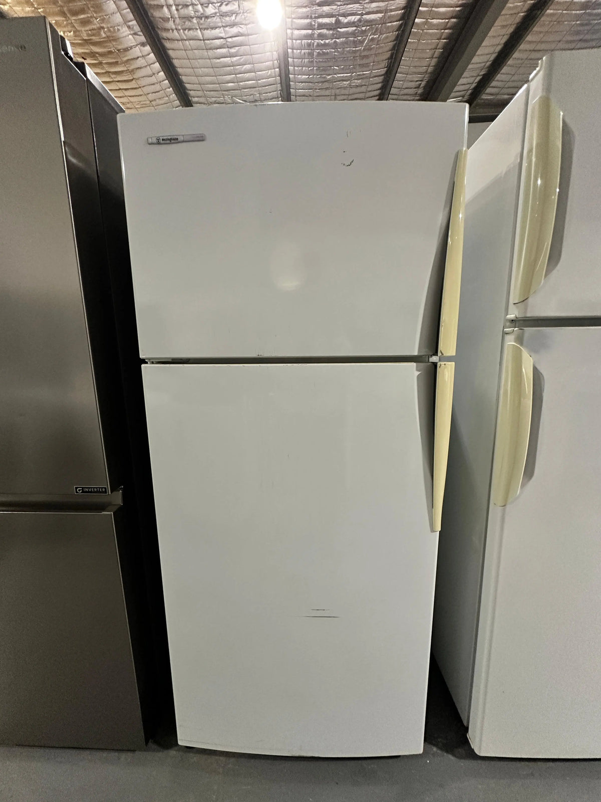 Westinghouse 420L Top Mount Fridge Freezer – Refurbished | PERTH