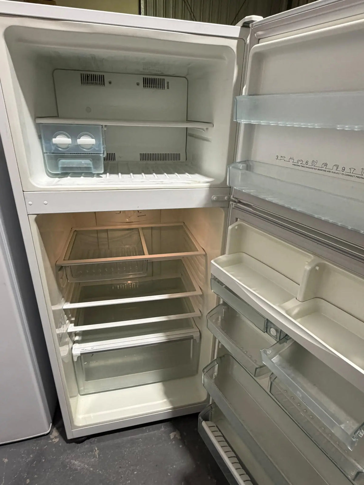 Westinghouse 420L Top Mount Refrigerator – Refurbished | BRISBANE