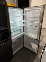 Westinghouse 425L Fridge Freezer – Factory Seconds