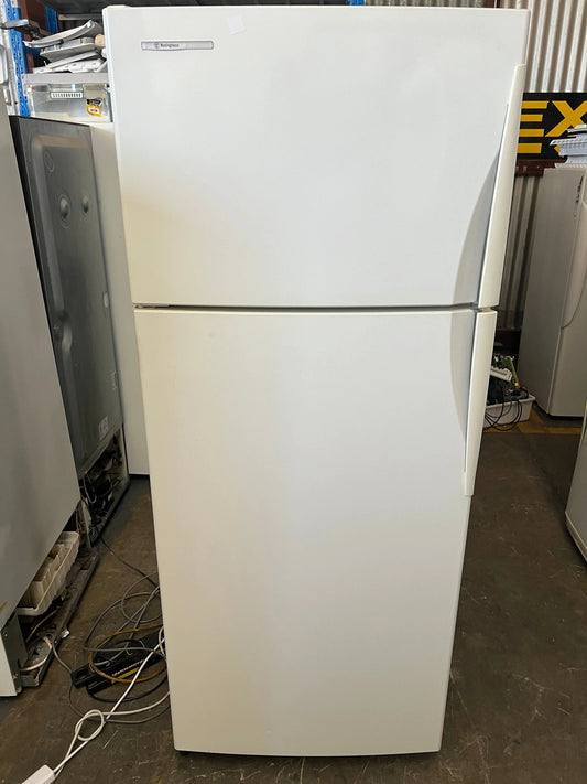 Westinghouse 442 litres fridge freezer | ADELAIDE