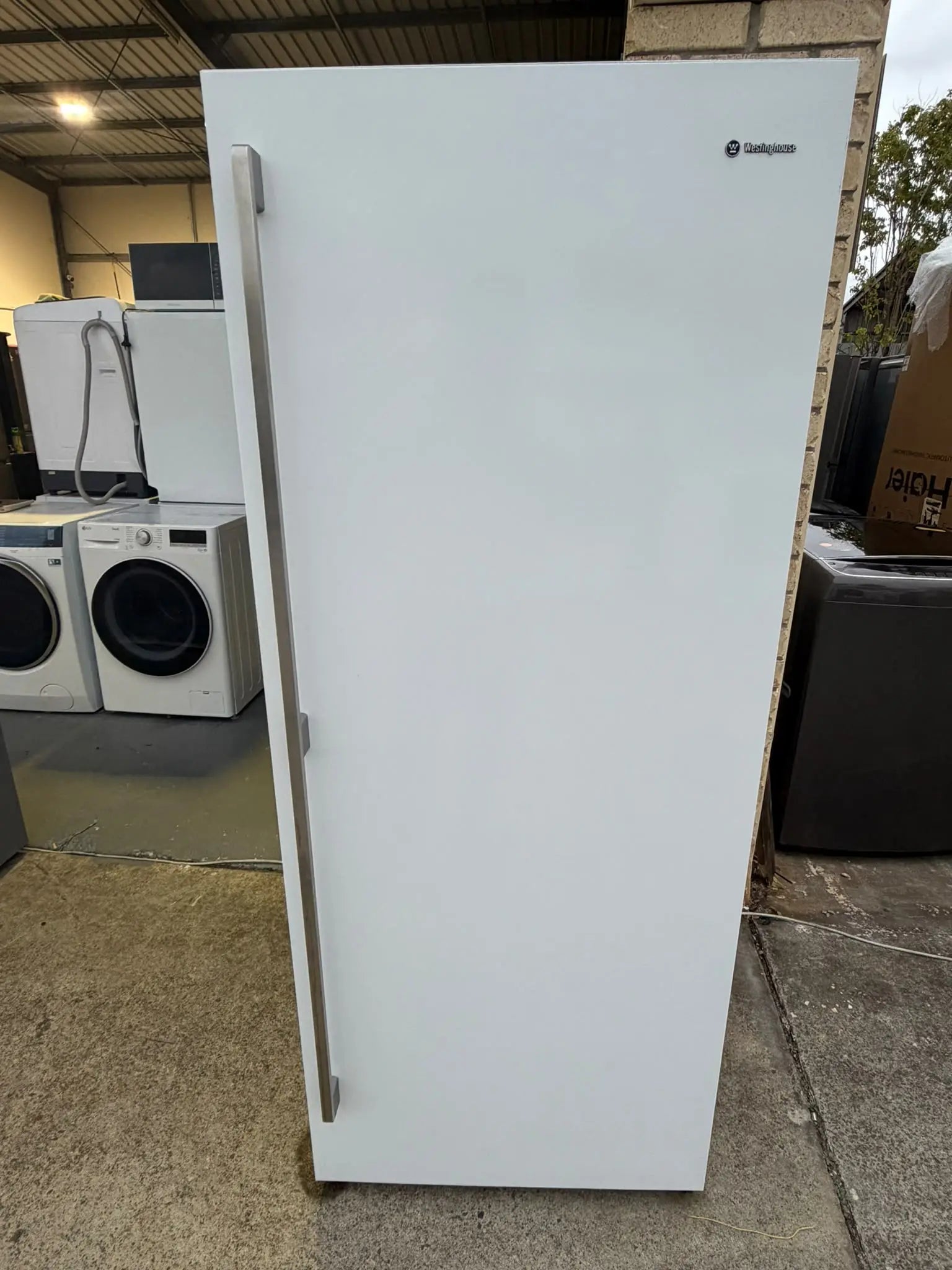 Westinghouse 466L Upright All-Refrigerator – Refurbished | BRISBANE