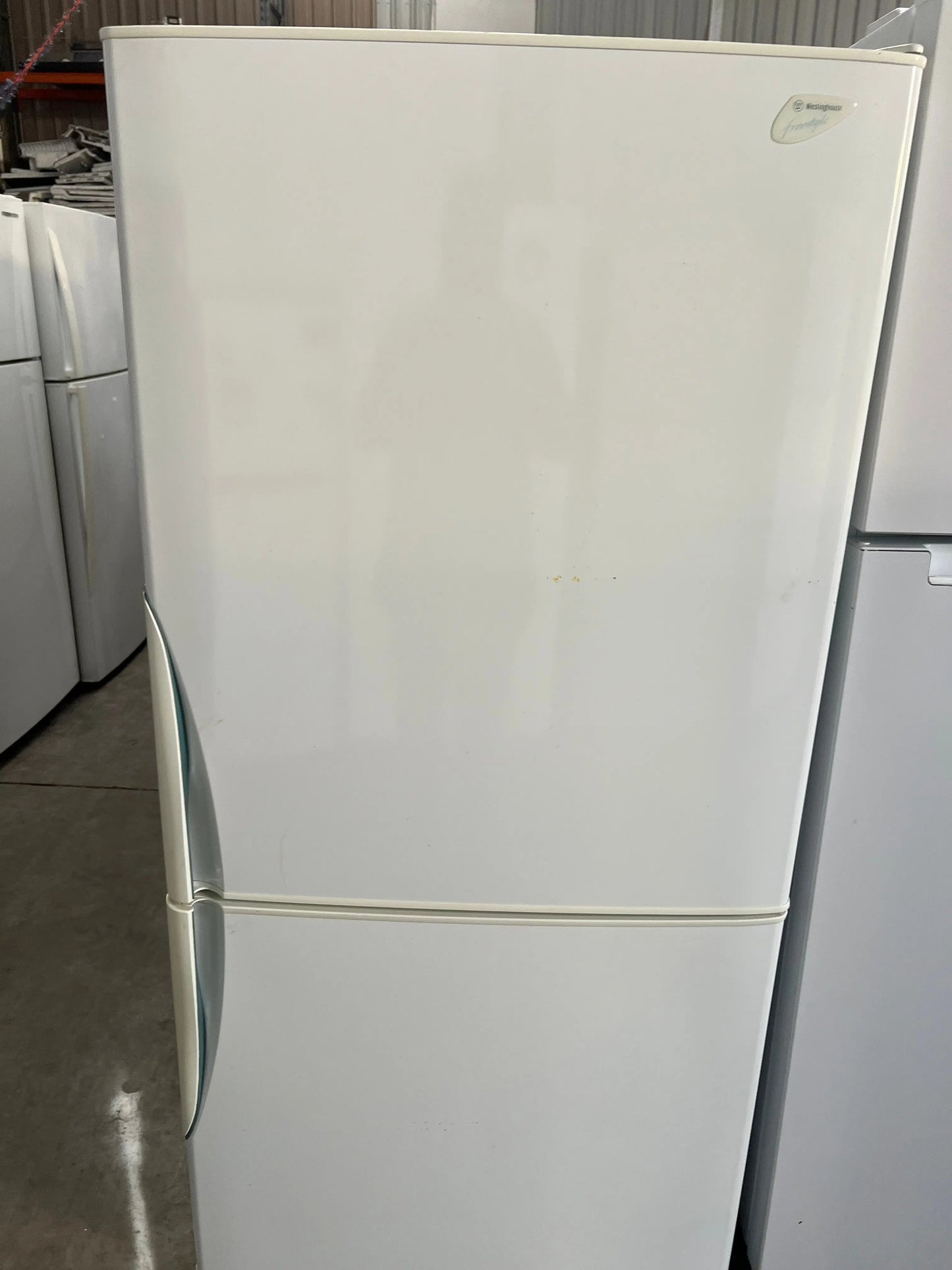 Westinghouse 500 litres fridge freezer | ADELAIDE