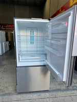 Westinghouse 529L Fridge Freezer & Bosch 7.5kg Washing Machine – Refurbished Combo | MELBOURNE