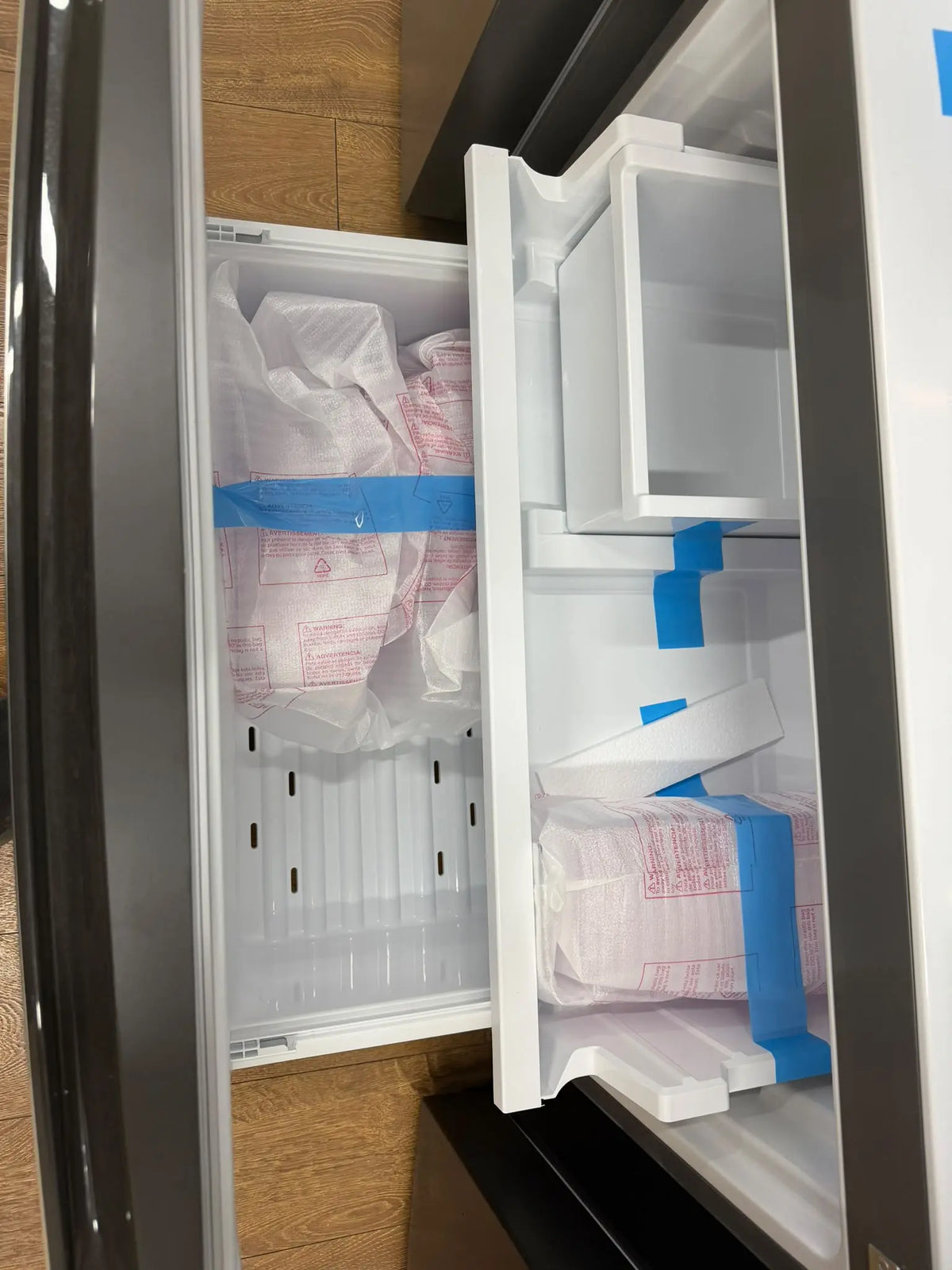 Westinghouse 565L French Door Refrigerator – Factory Second | RESERVOIR