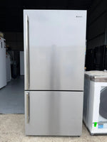 Westinghouse 592L Fridge & Hisense 10kg Washing Machine Combo – Refurbished | BRISBANE