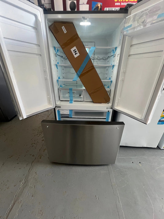 Westinghouse 605 Litres Fridge Freezer and 10 Kgs Washing Machine | ADELAIDE