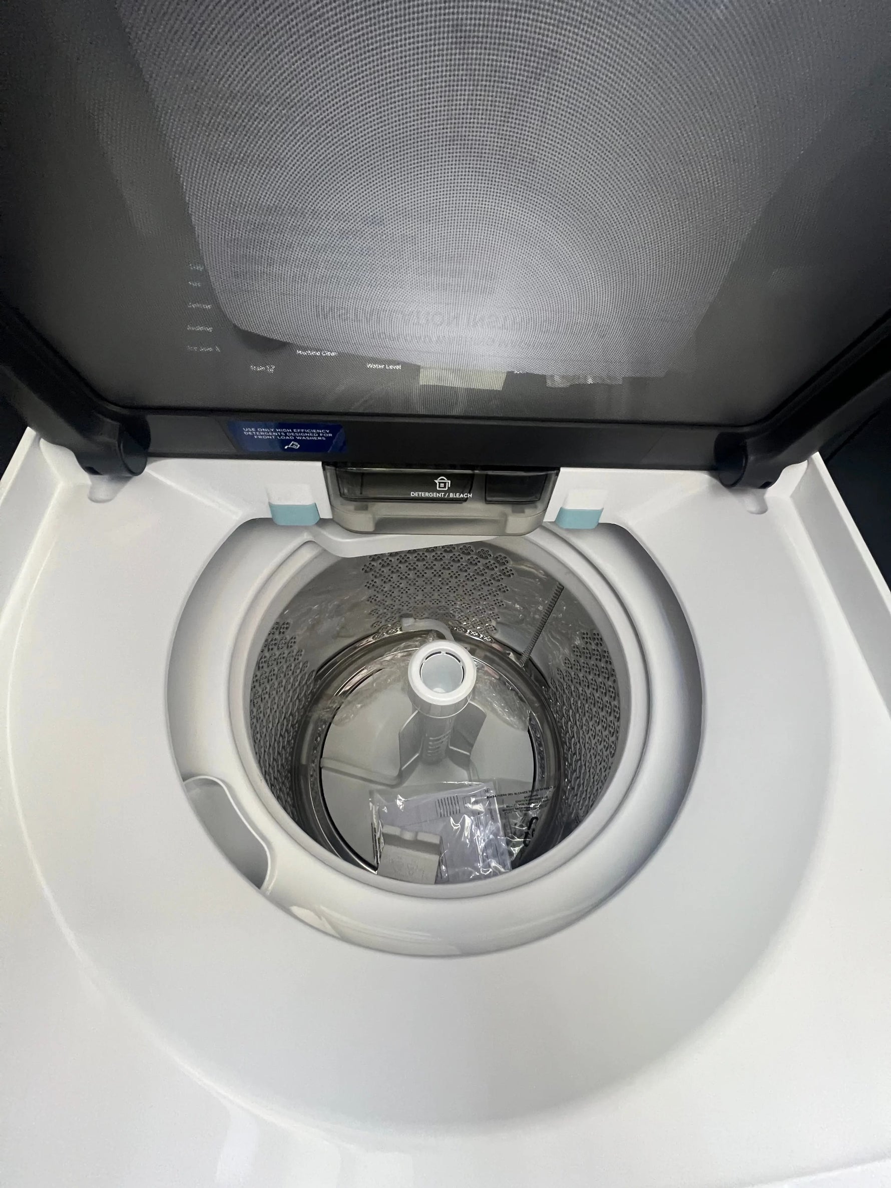 Westinghouse 605 Litres Fridge Freezer and 10 Kgs Washing Machine | ADELAIDE