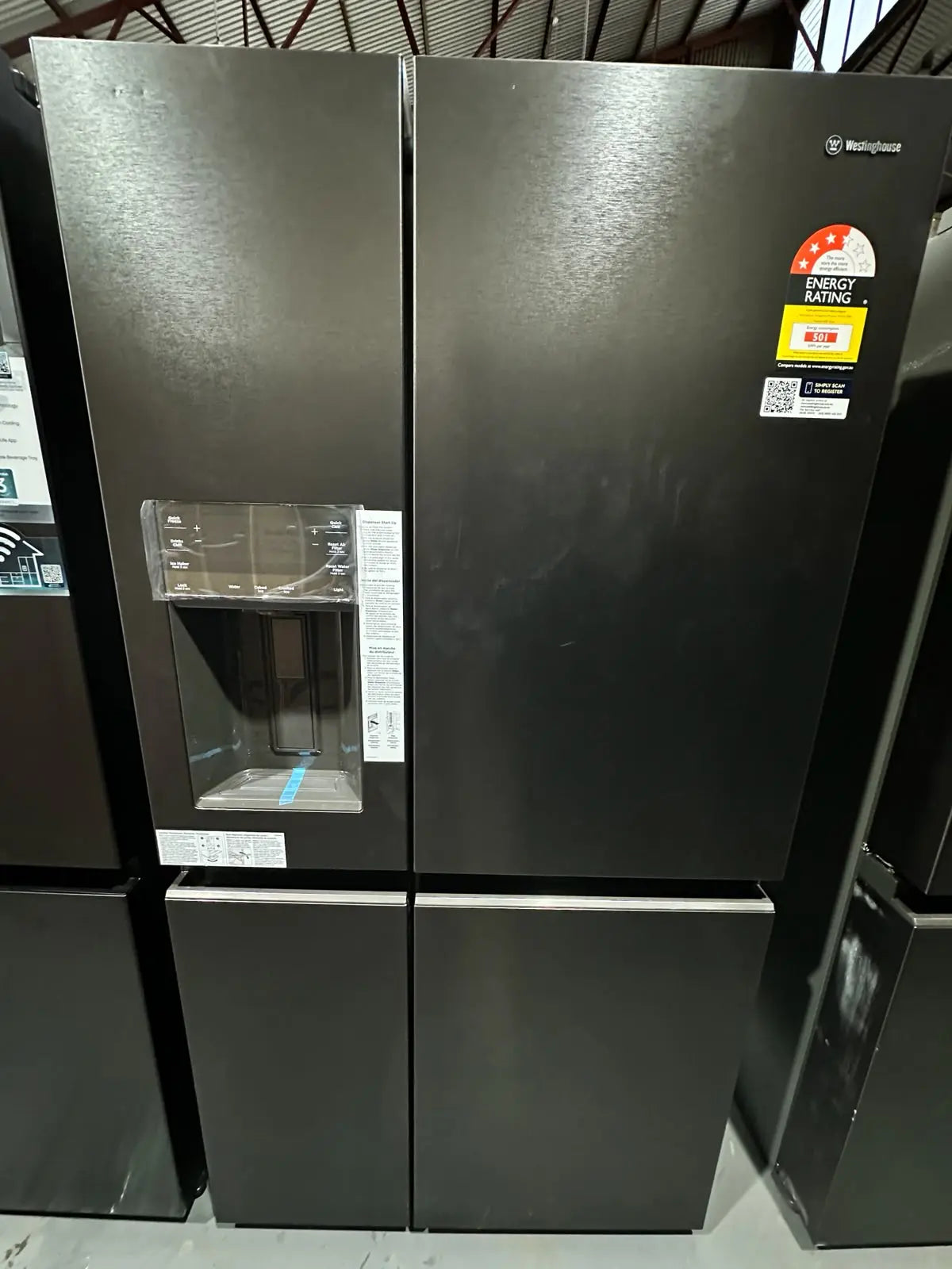 Westinghouse 609L Quad Door Fridge Freezer with Plumbed Ice & Water (Factory Seconds)
