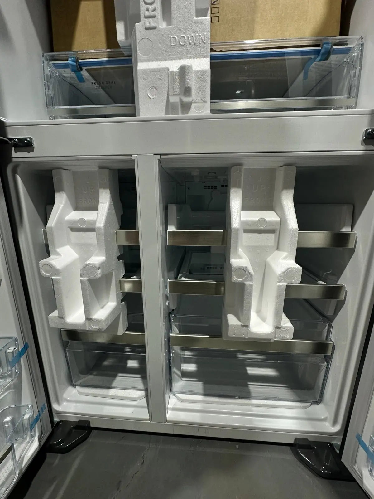 Westinghouse 609L Quad Door Fridge Freezer with Plumbed Ice & Water (Factory Seconds)