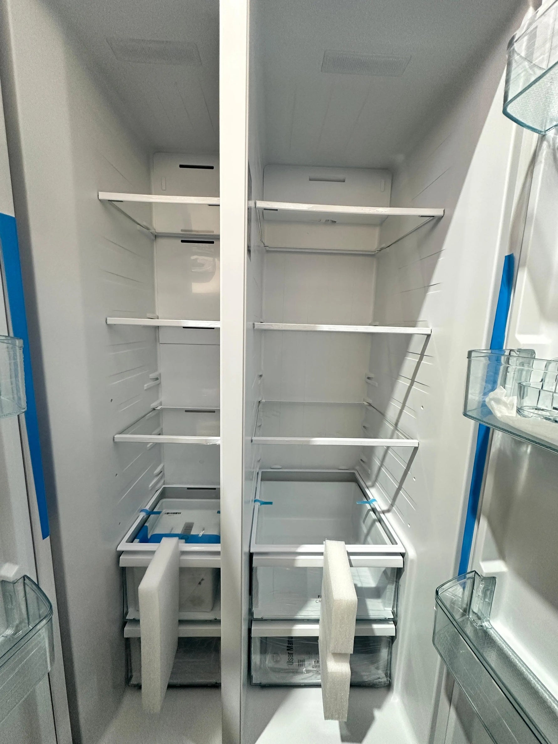 Westinghouse 624L Factory Seconds Side-by-Side Fridge Freezer