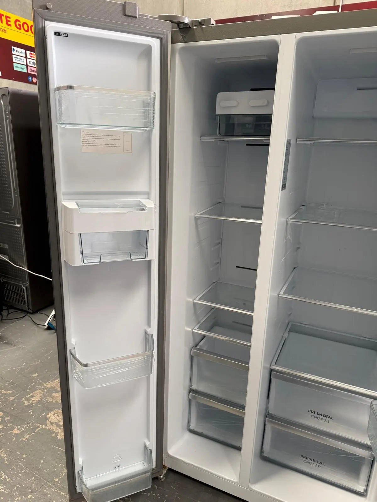 Westinghouse 624L Side by Side Fridge Freezer WSE6630SA – Refurbished