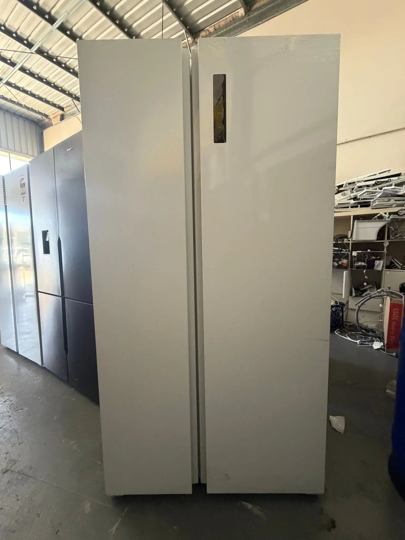 Westinghouse 624L Side by Side Fridge Freezer – Factory Seconds | BRISBANE
