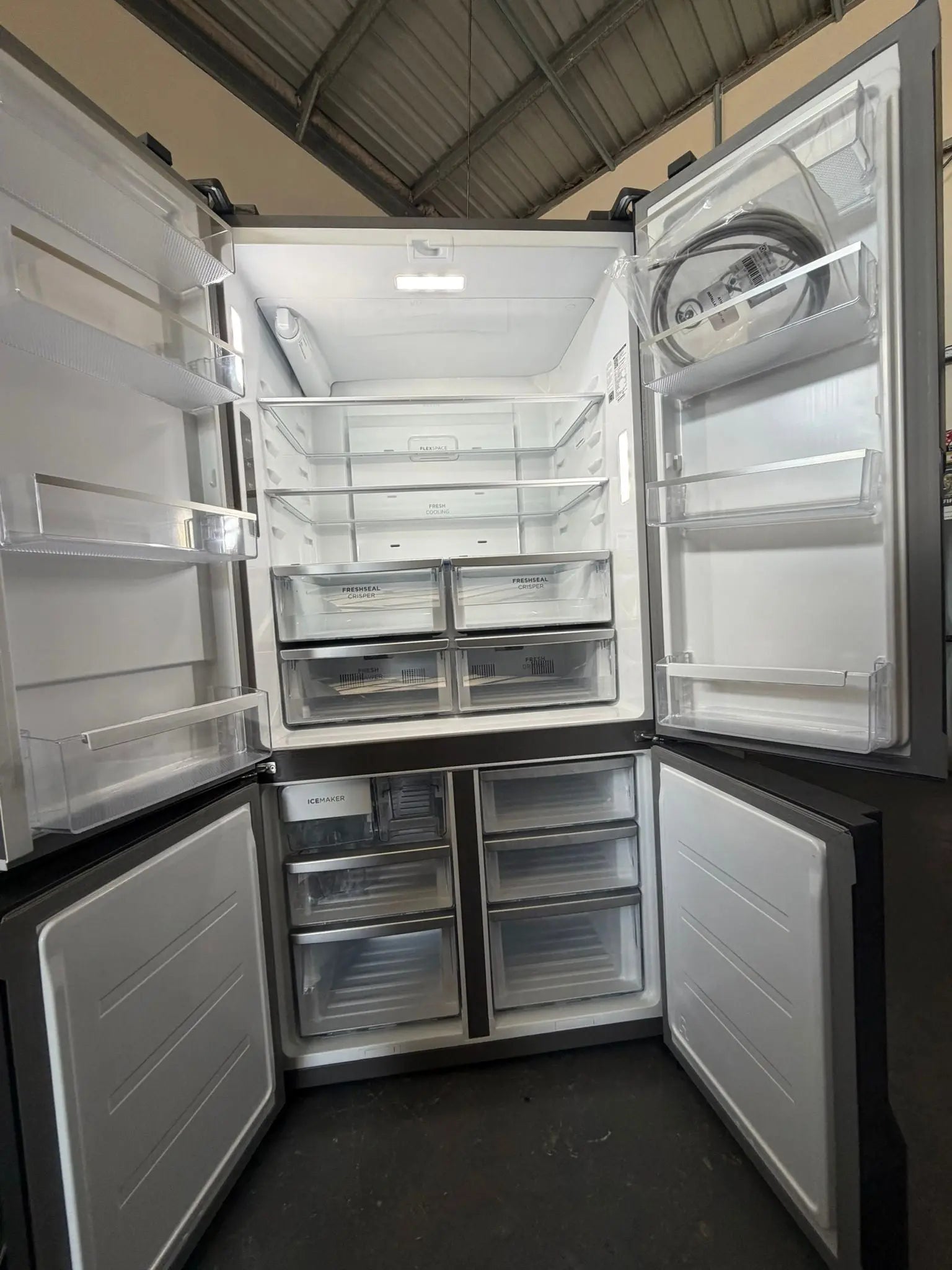 Westinghouse 634L French Door Fridge Freezer WQE5650BA – Factory Seconds | BRISBANE