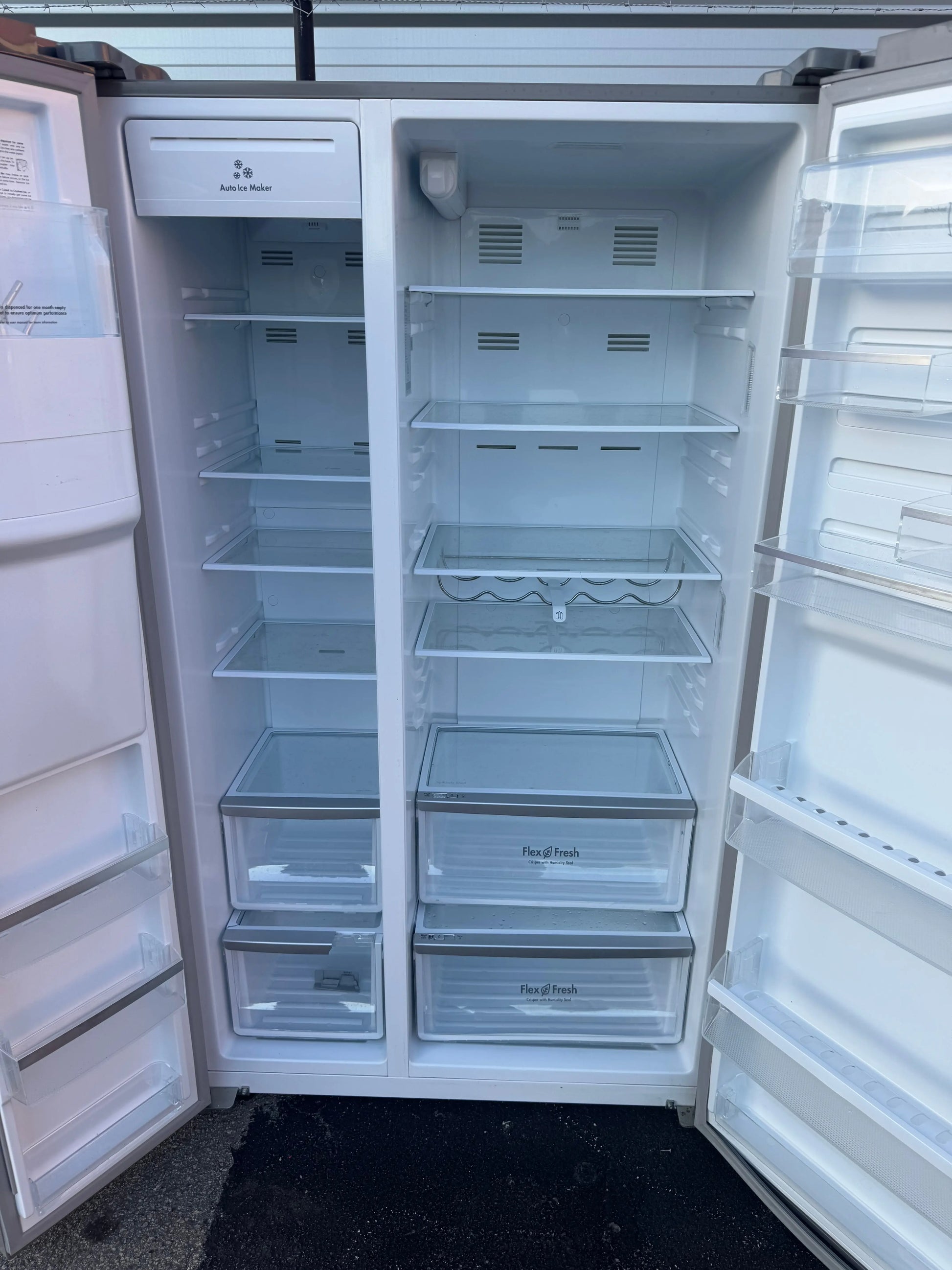 Westinghouse 680 litres fridge freezer | PERTH