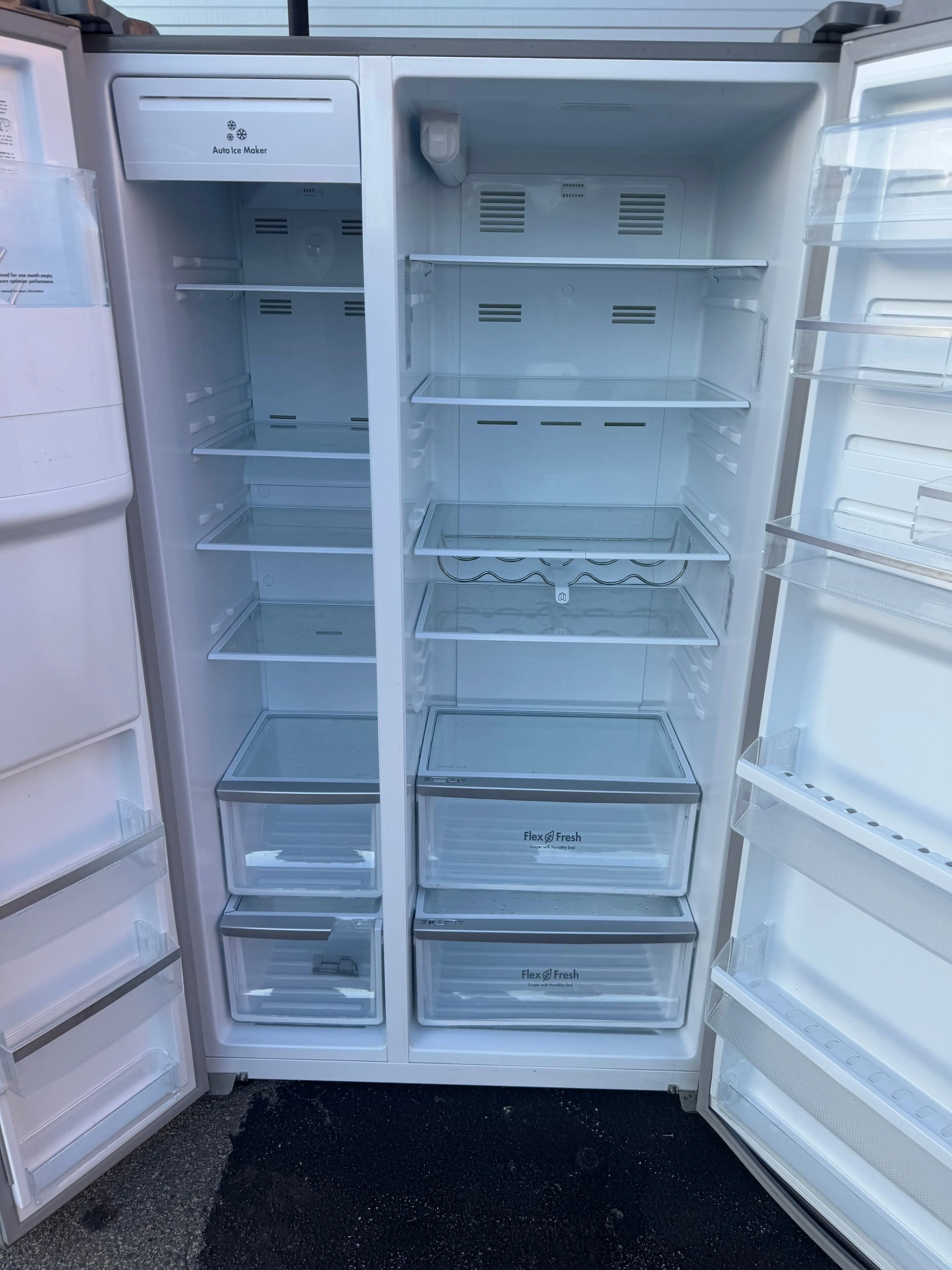 Westinghouse 680 litres fridge freezer | PERTH