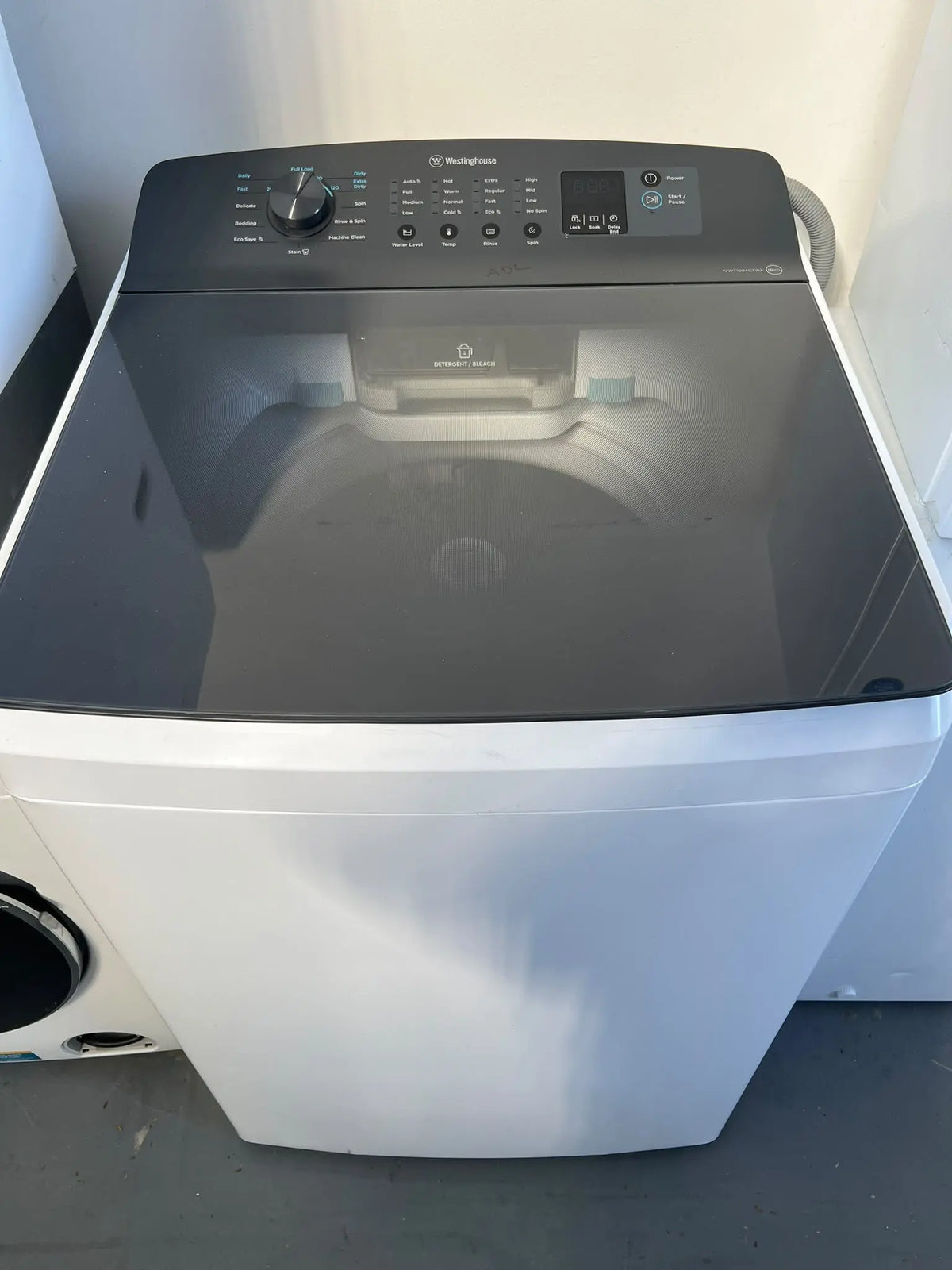 Westinghouse EasyCare 10kg Top Loader Washing Machine – Refurbished | ADELAIDE