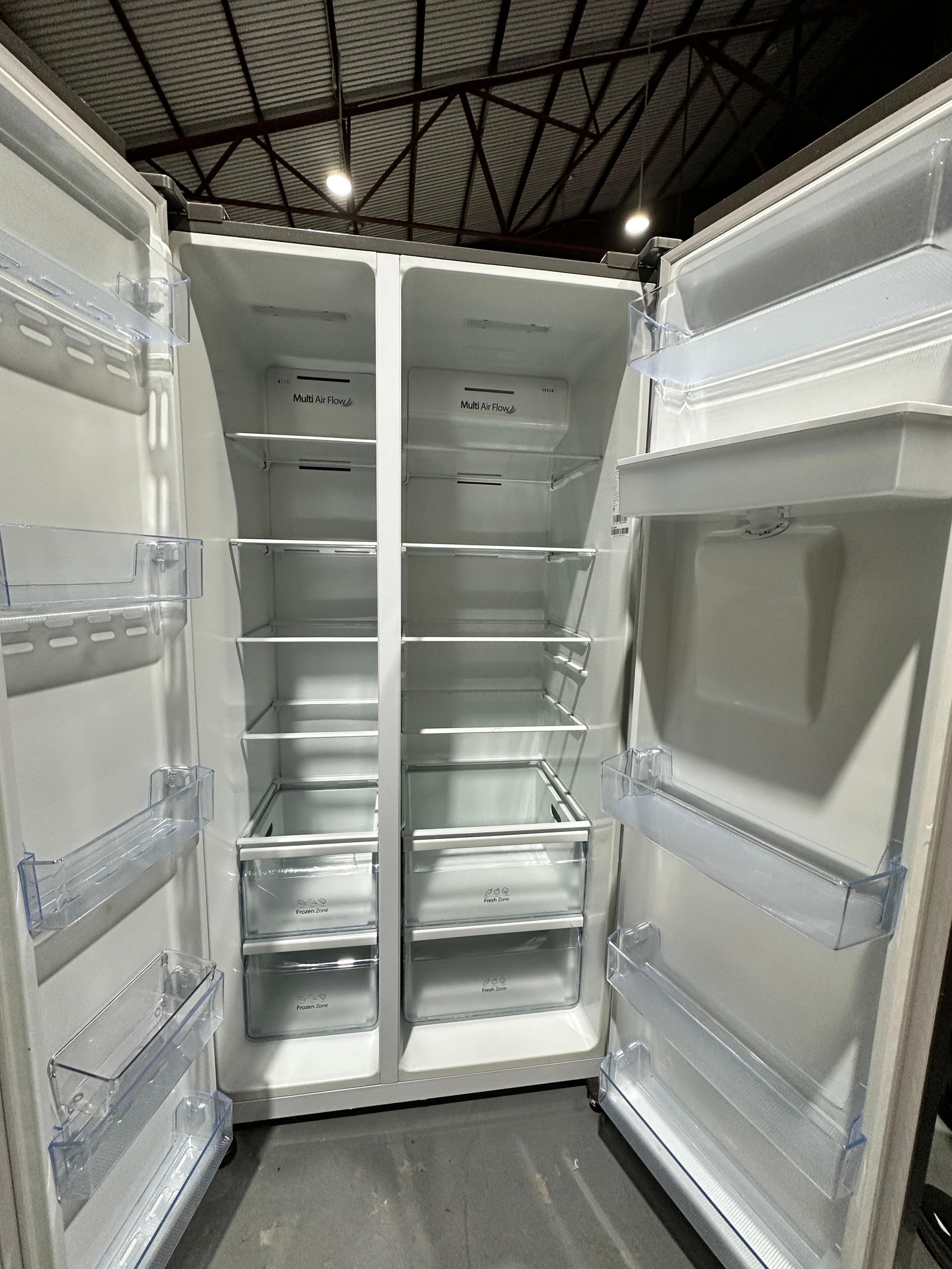 Hisense 578L Side by Side Fridge Freezer – Refurbished