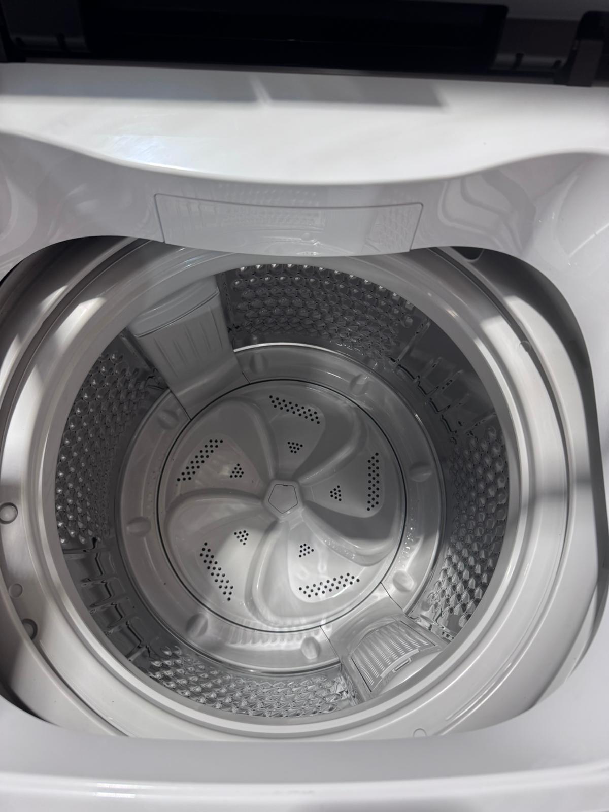 Kenmore Fridge + CHiQ 8kg Washer Package