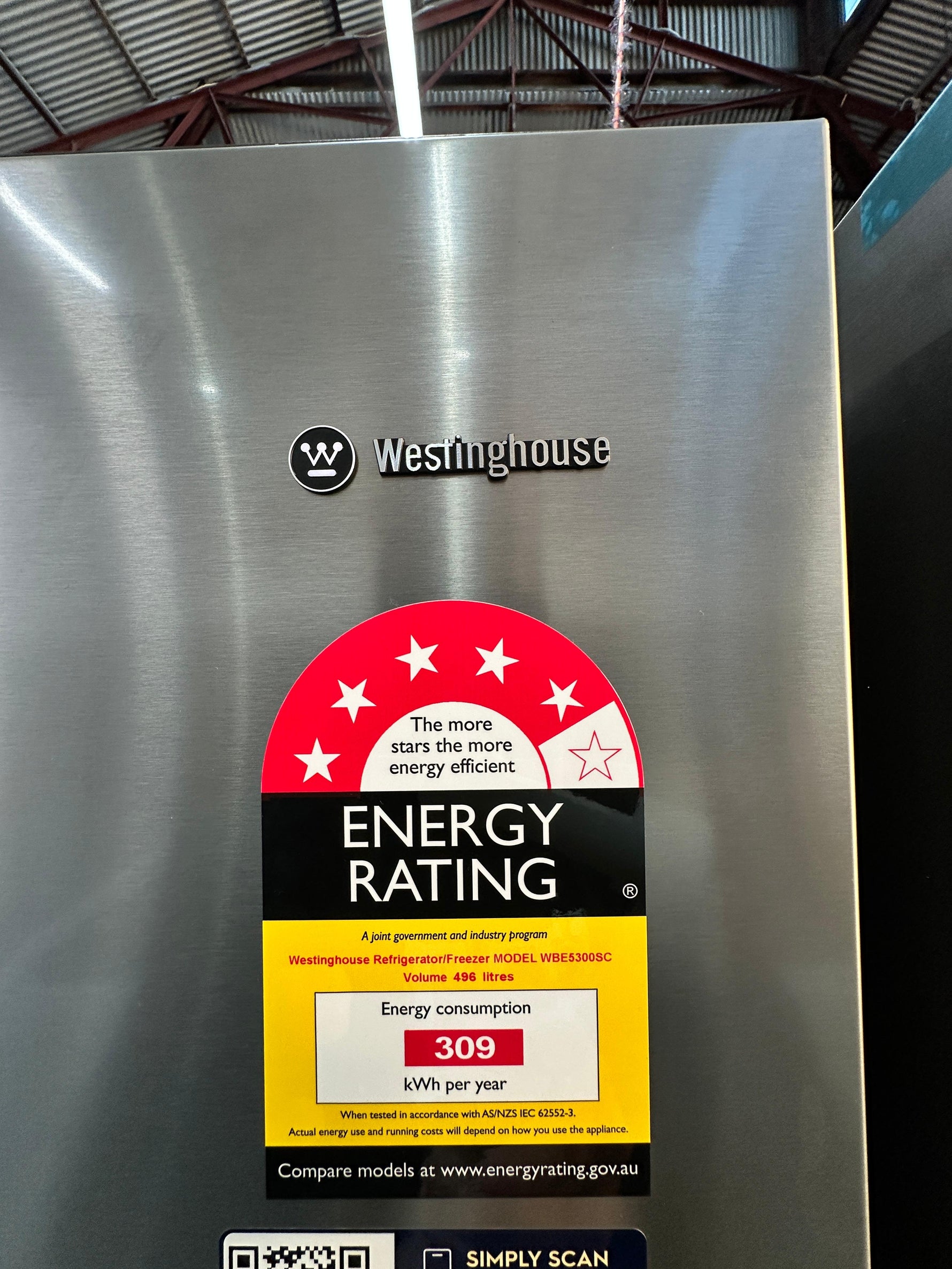 Westinghouse 496L Bottom Mount Fridge Freezer – Factory Seconds