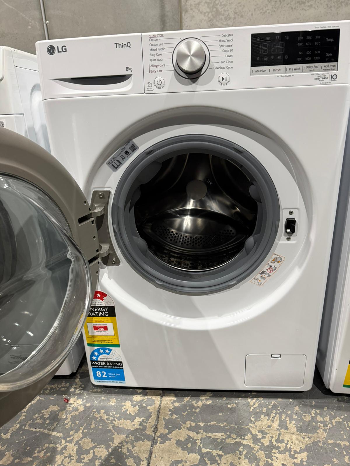 Near New LG 8kg Washing Machine